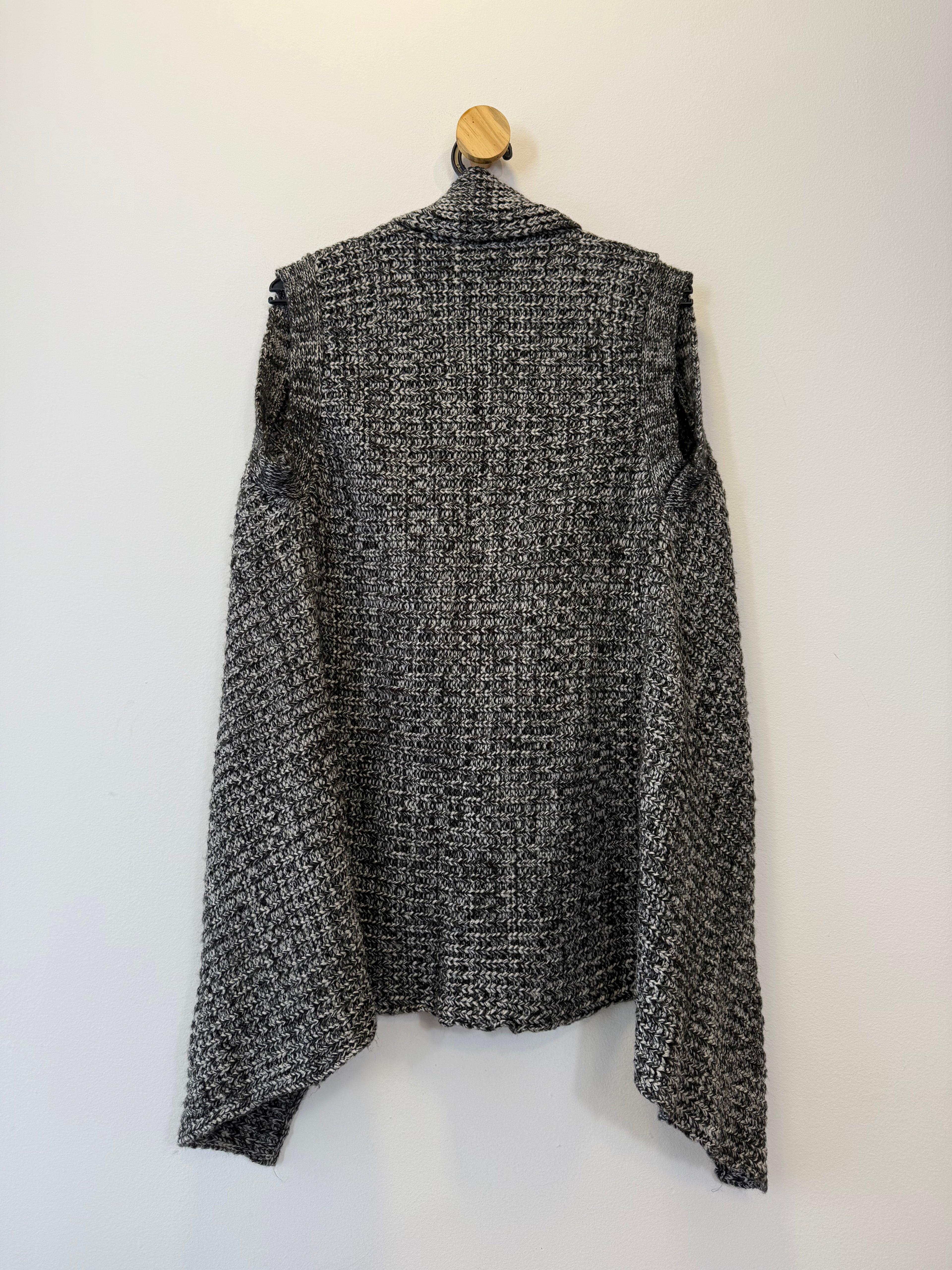 Colete em Tricot Preto e Branco
