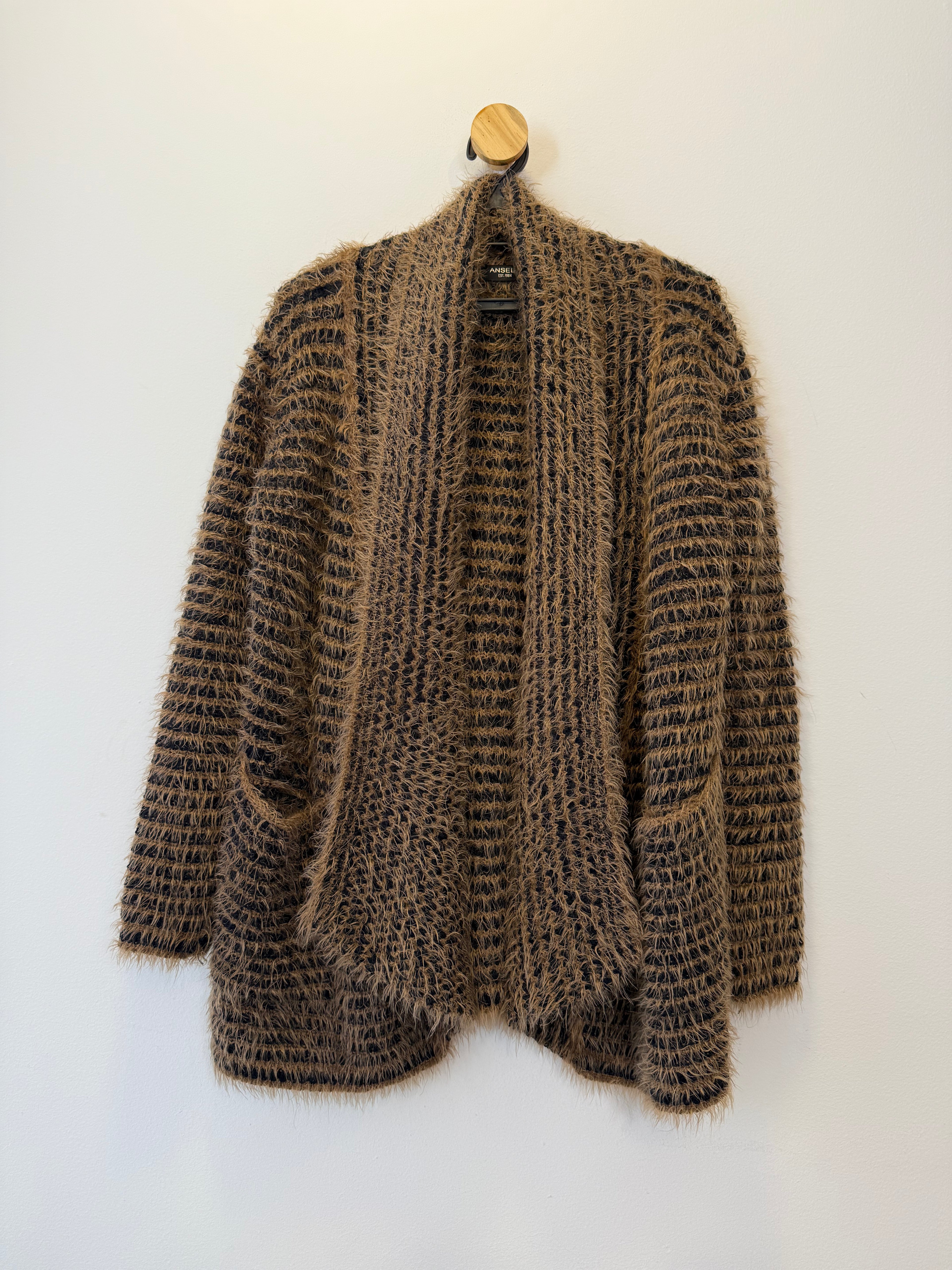 Cardigan Tricot Alongado Marrom