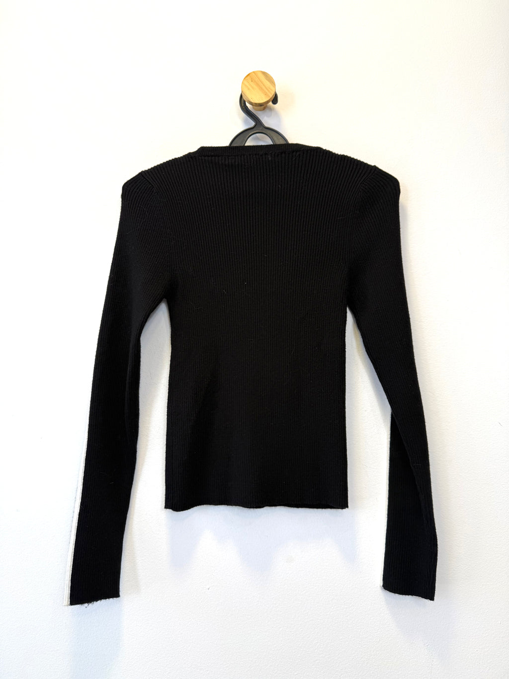 Blusa Tricot  Preta Listra na Manga
