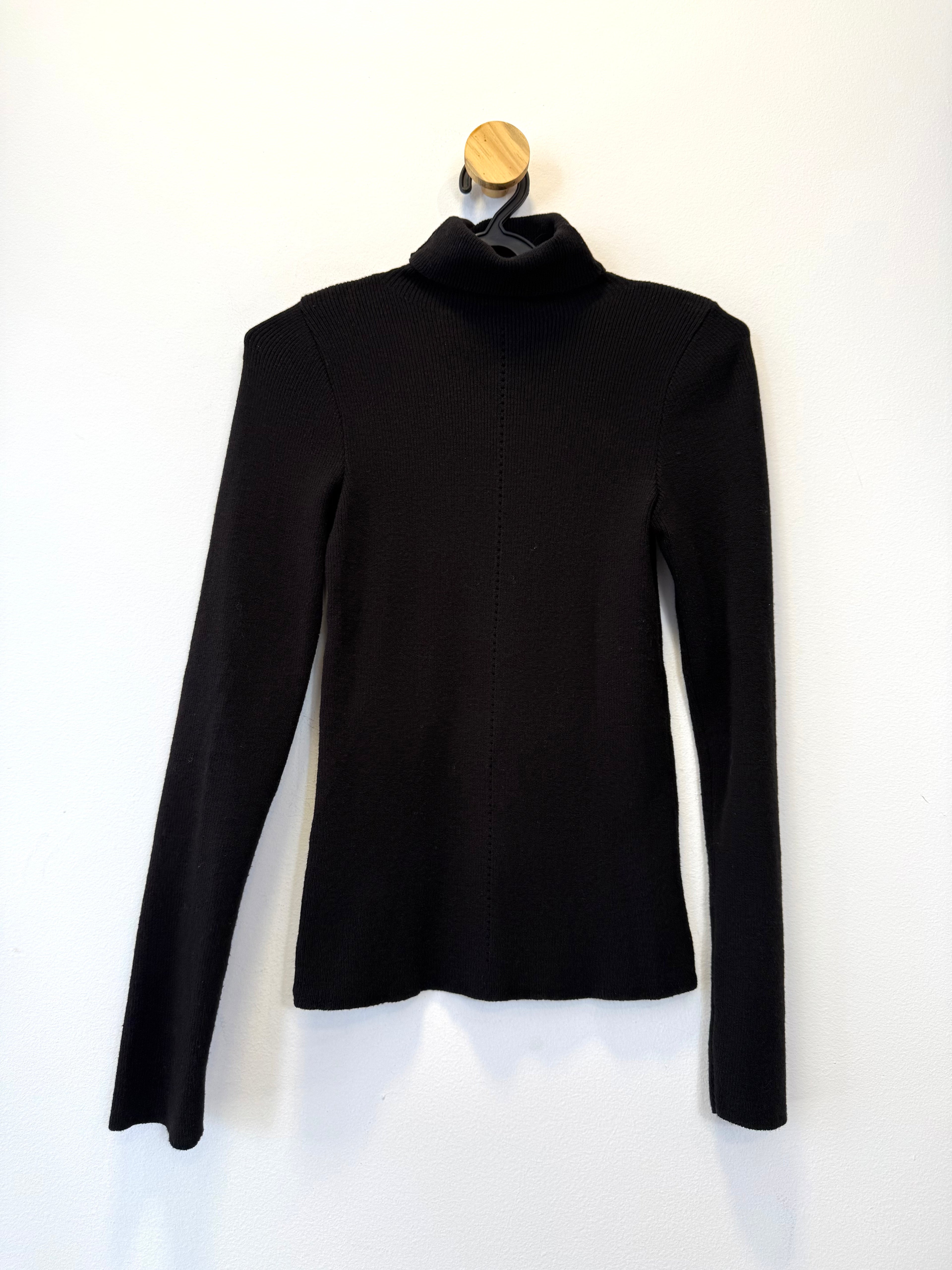 Blusa Trico Preta Gola Alta