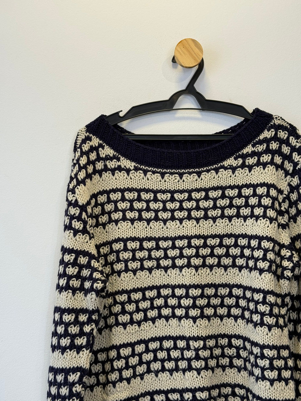 Pulôver Tricot Azul Marinho e Branco