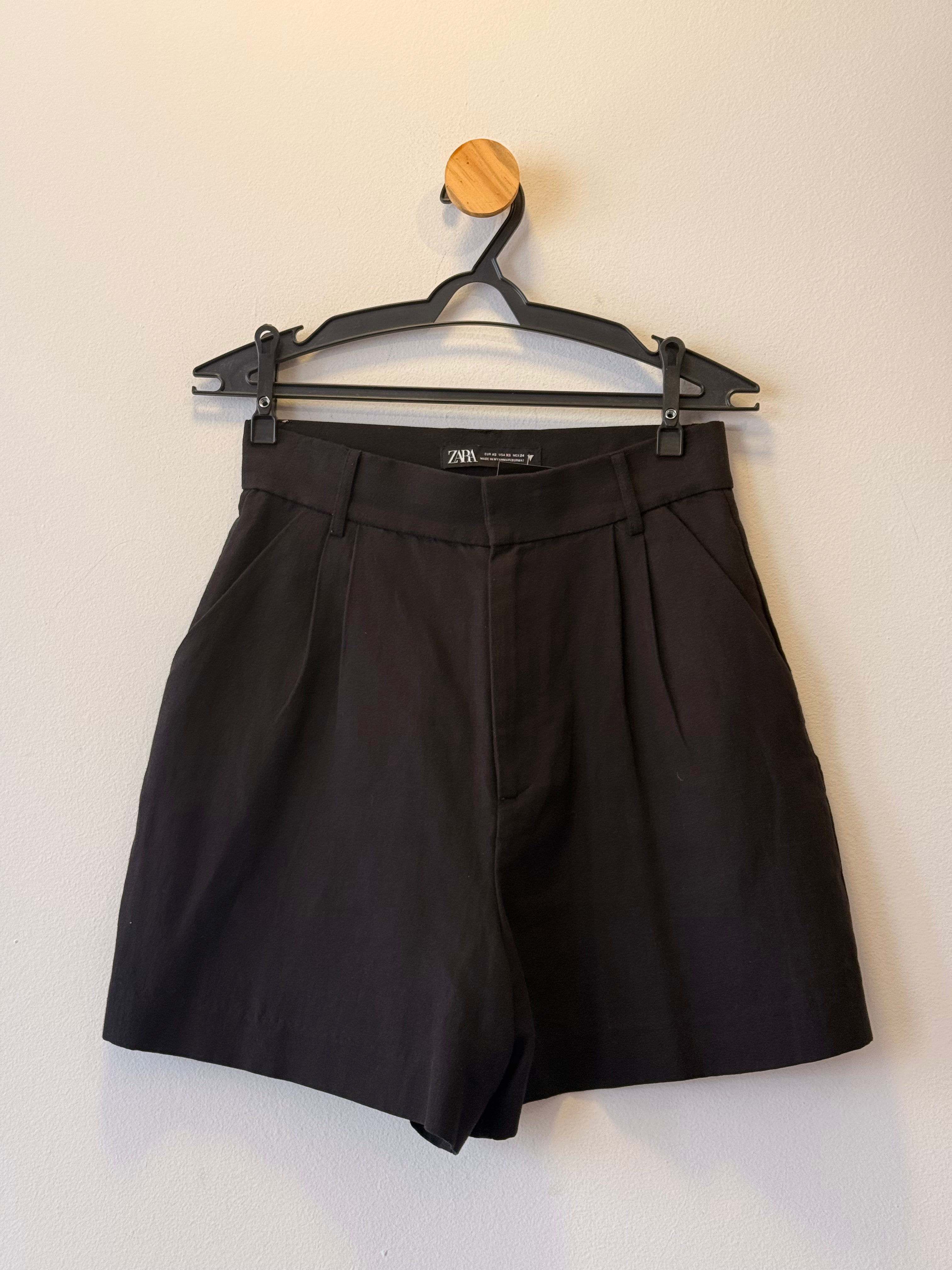 Short Preto de Alfaiataria