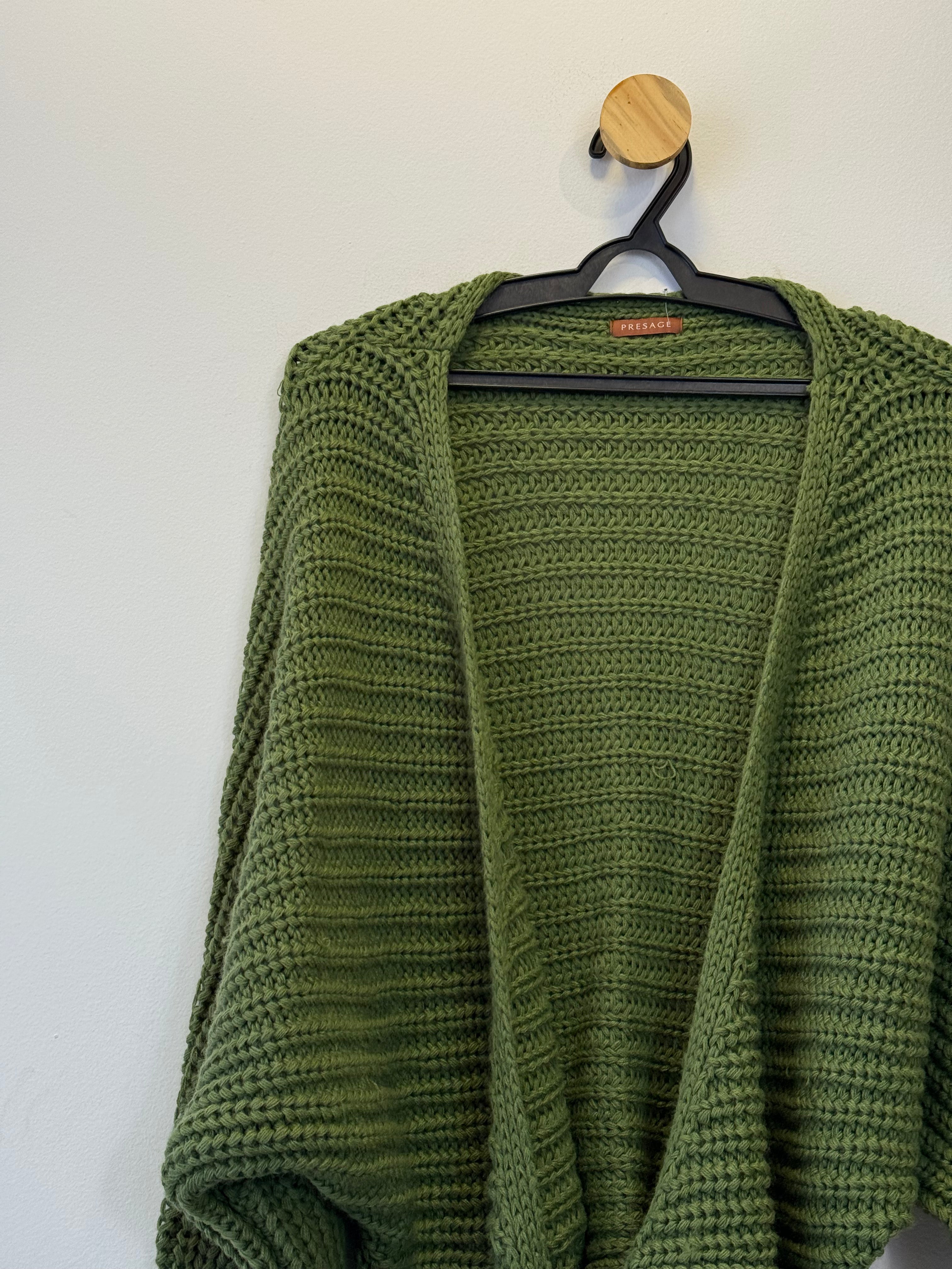 Blusa Tricot Verde Amaração