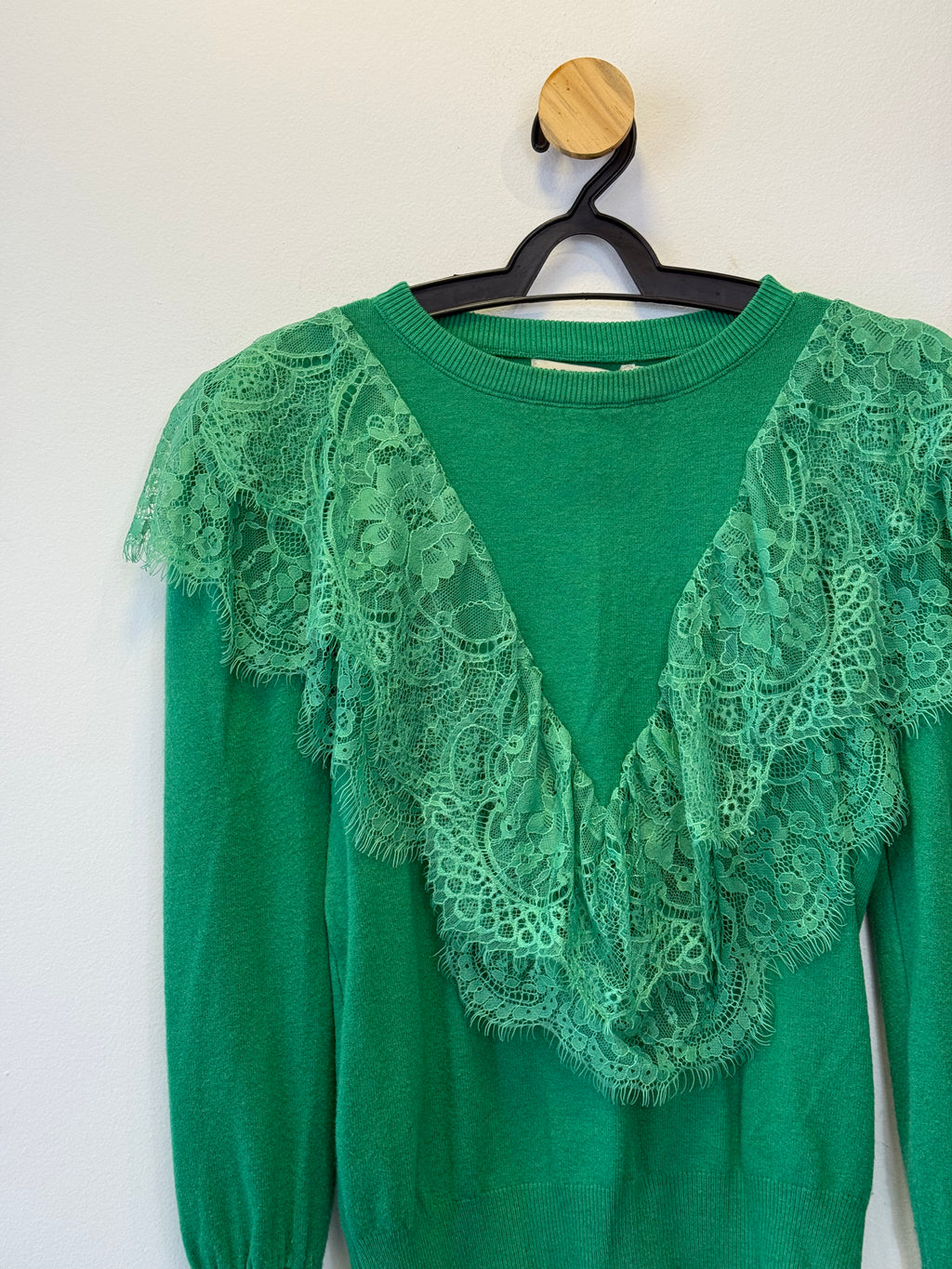 Suéter Tricot Babado em Renda