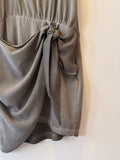 Vestido Curto com Transpasse e Amarração