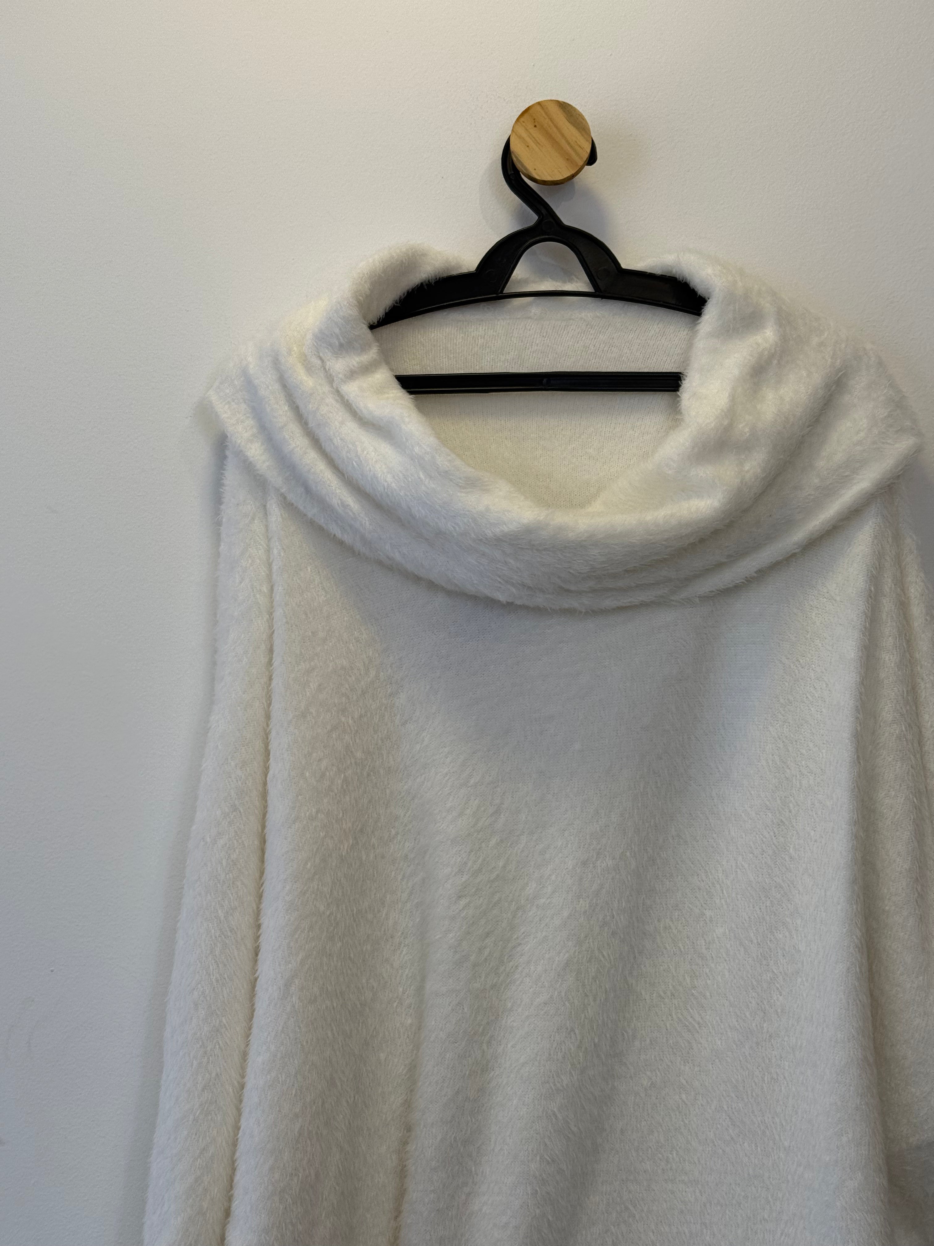 Suéter Tricot Felpudo Branco