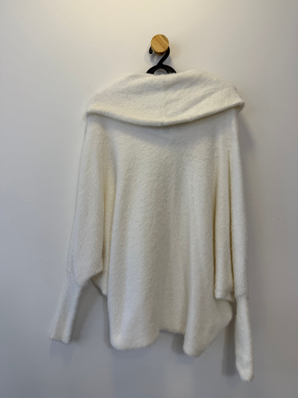 Suéter Tricot Felpudo Branco