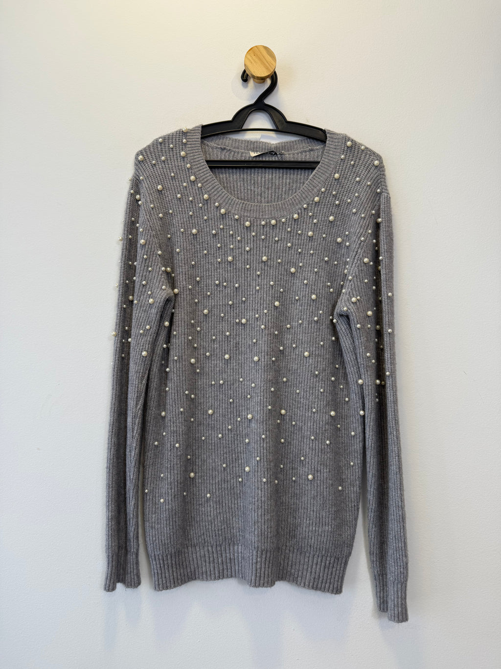 Suéter Tricot Cinza Bordado Perolas