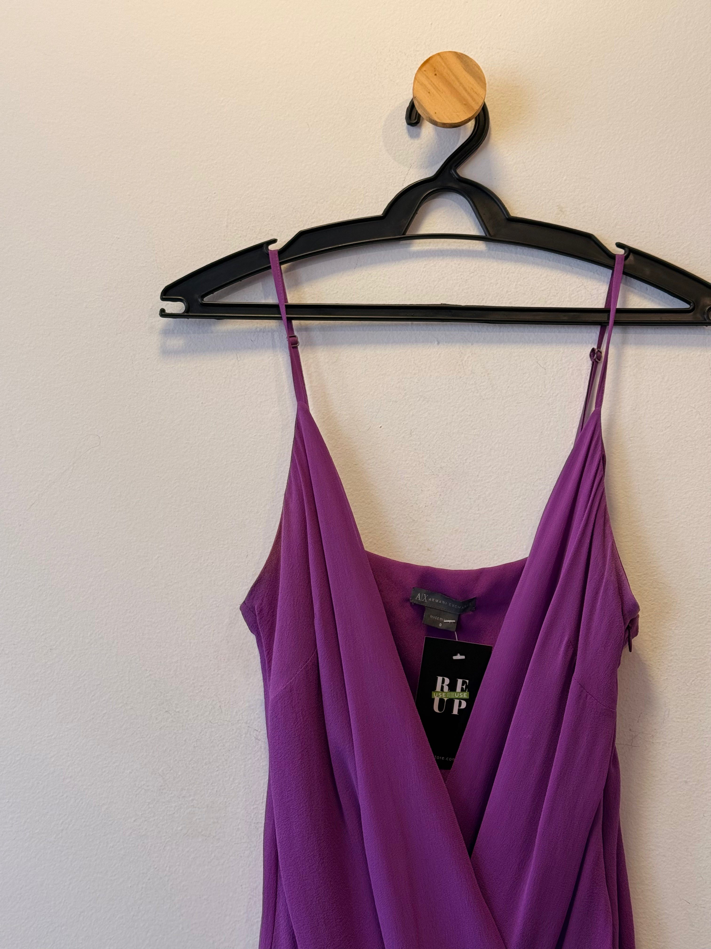 Vestido Curto Roxo com Saia Fluida