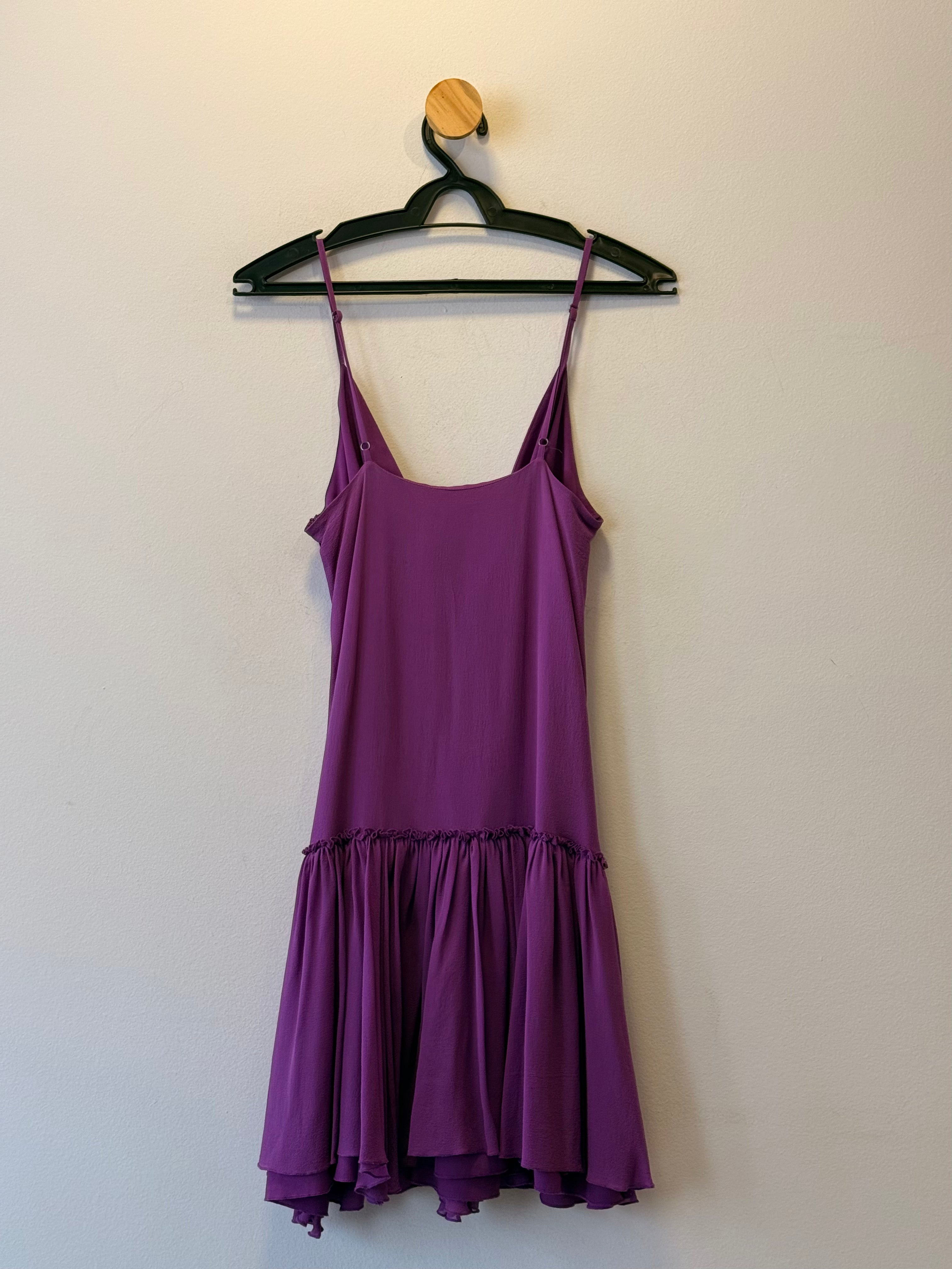 Vestido Curto Roxo com Saia Fluida