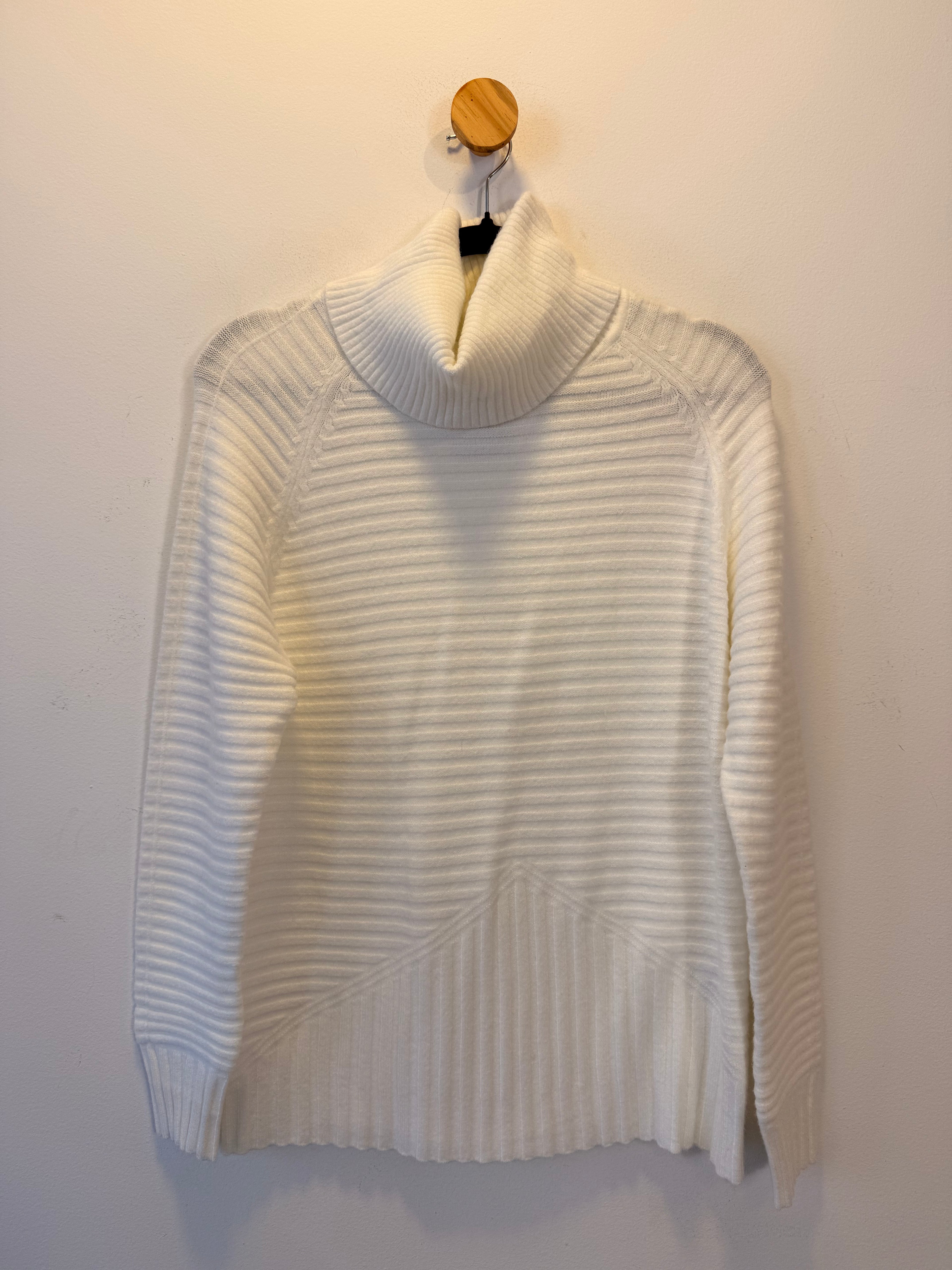 Tricot Branco Facinelli