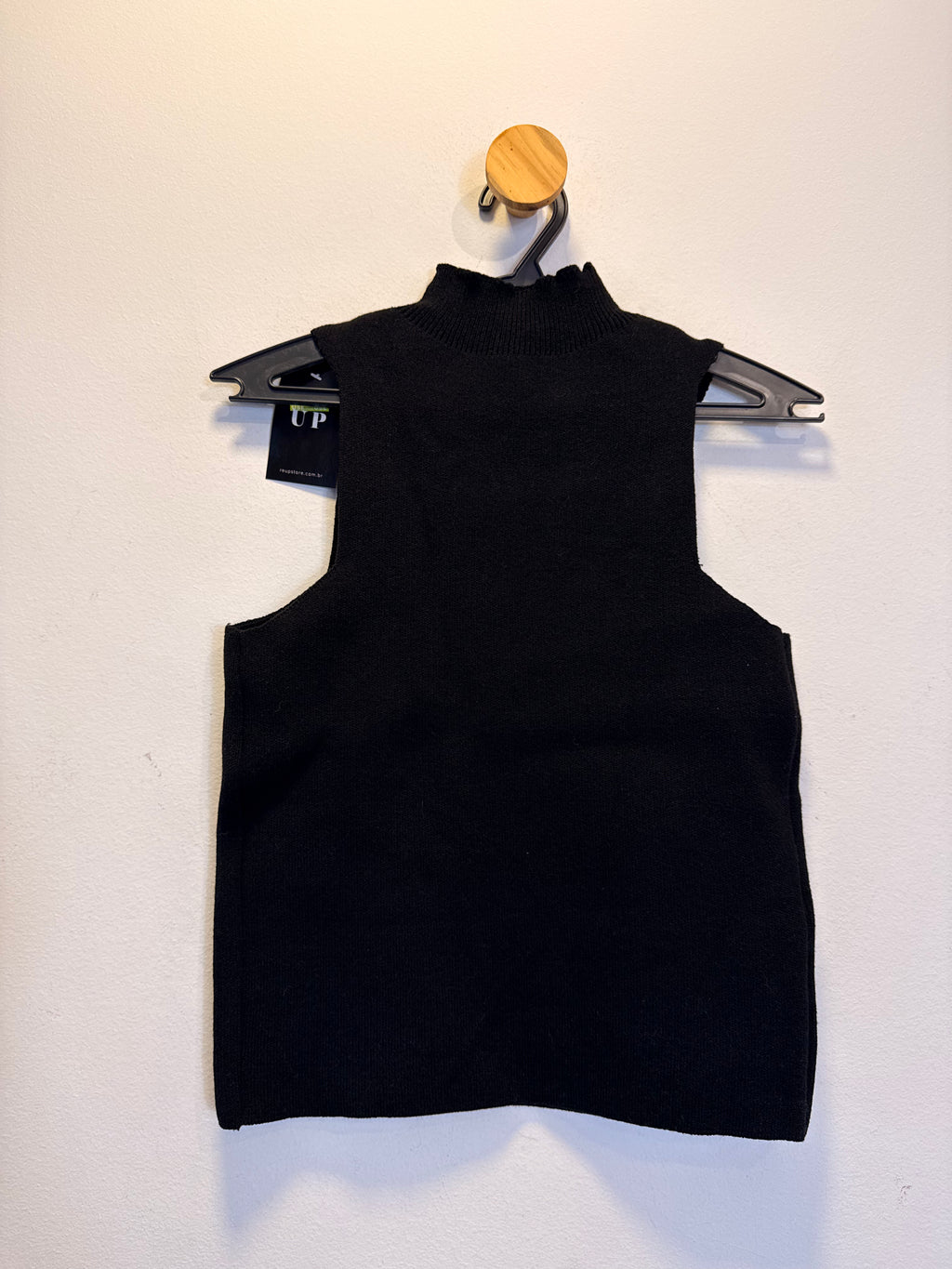 Cropped em Malha Preto