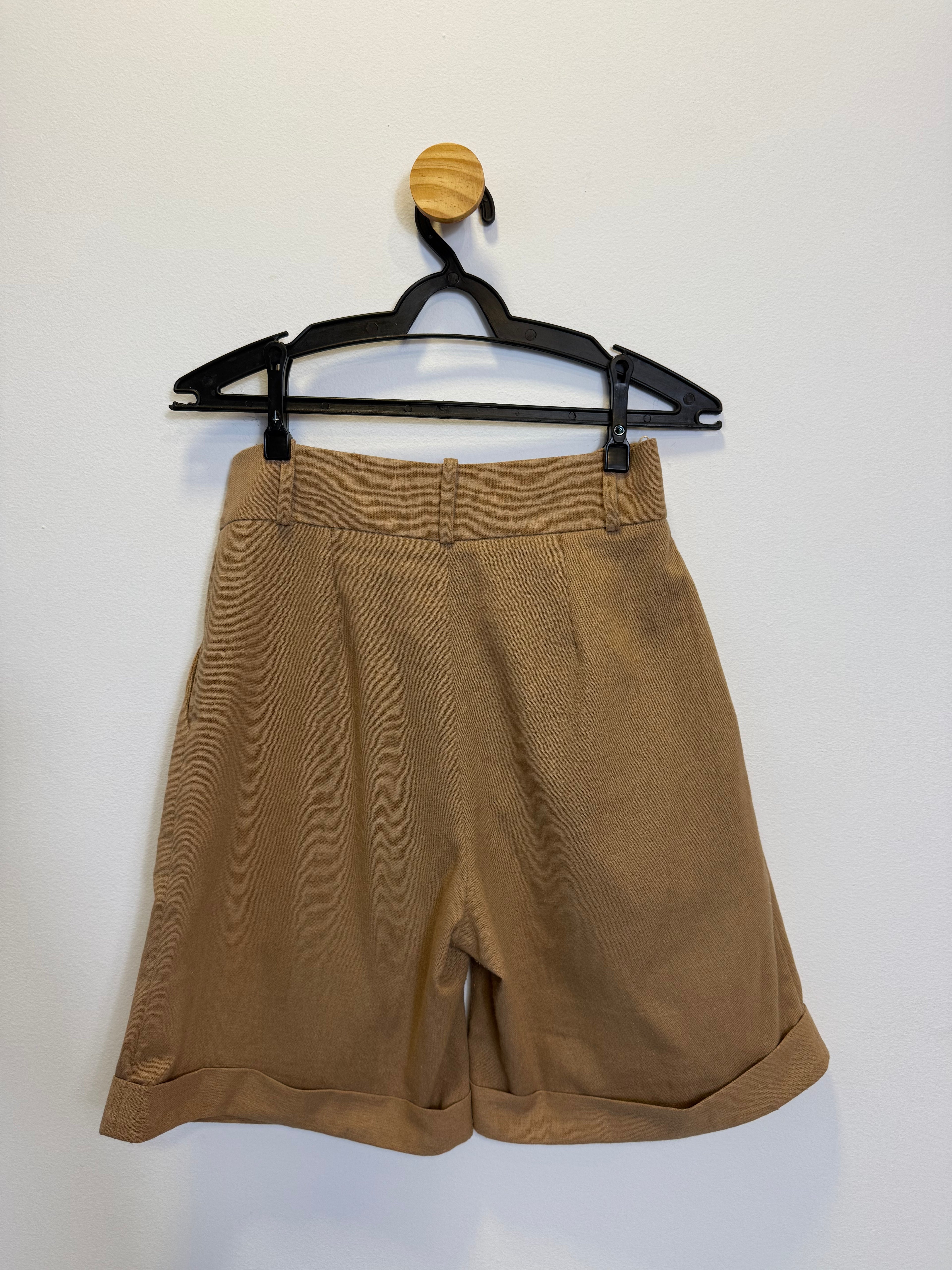Short Alfaiataria Marrom