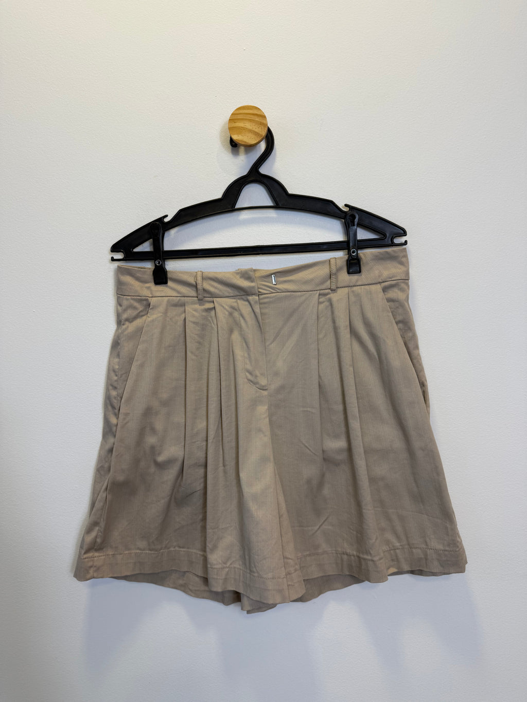 Short Risca de Giz Bege