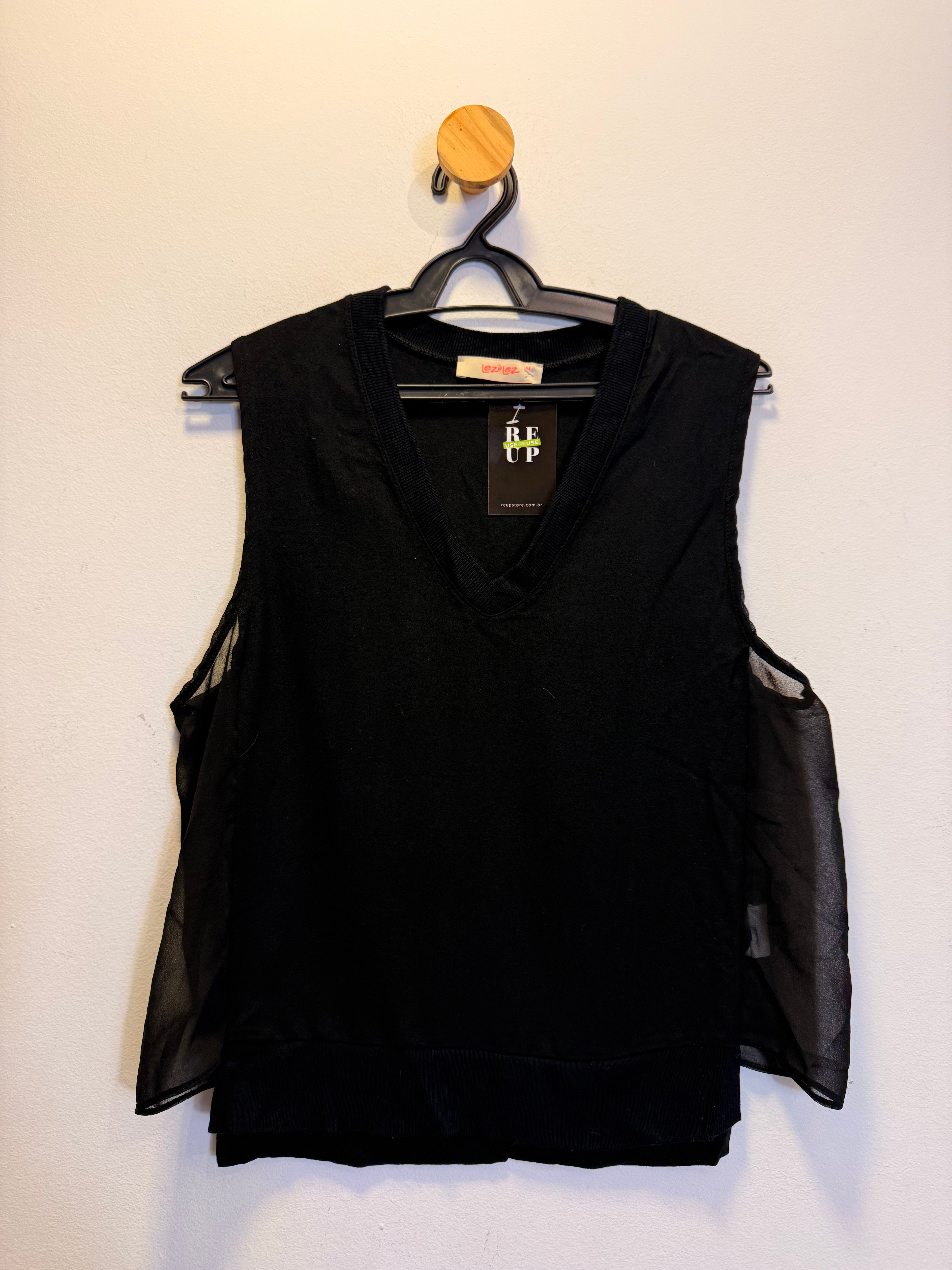 Blusa Preta Lez a Lez