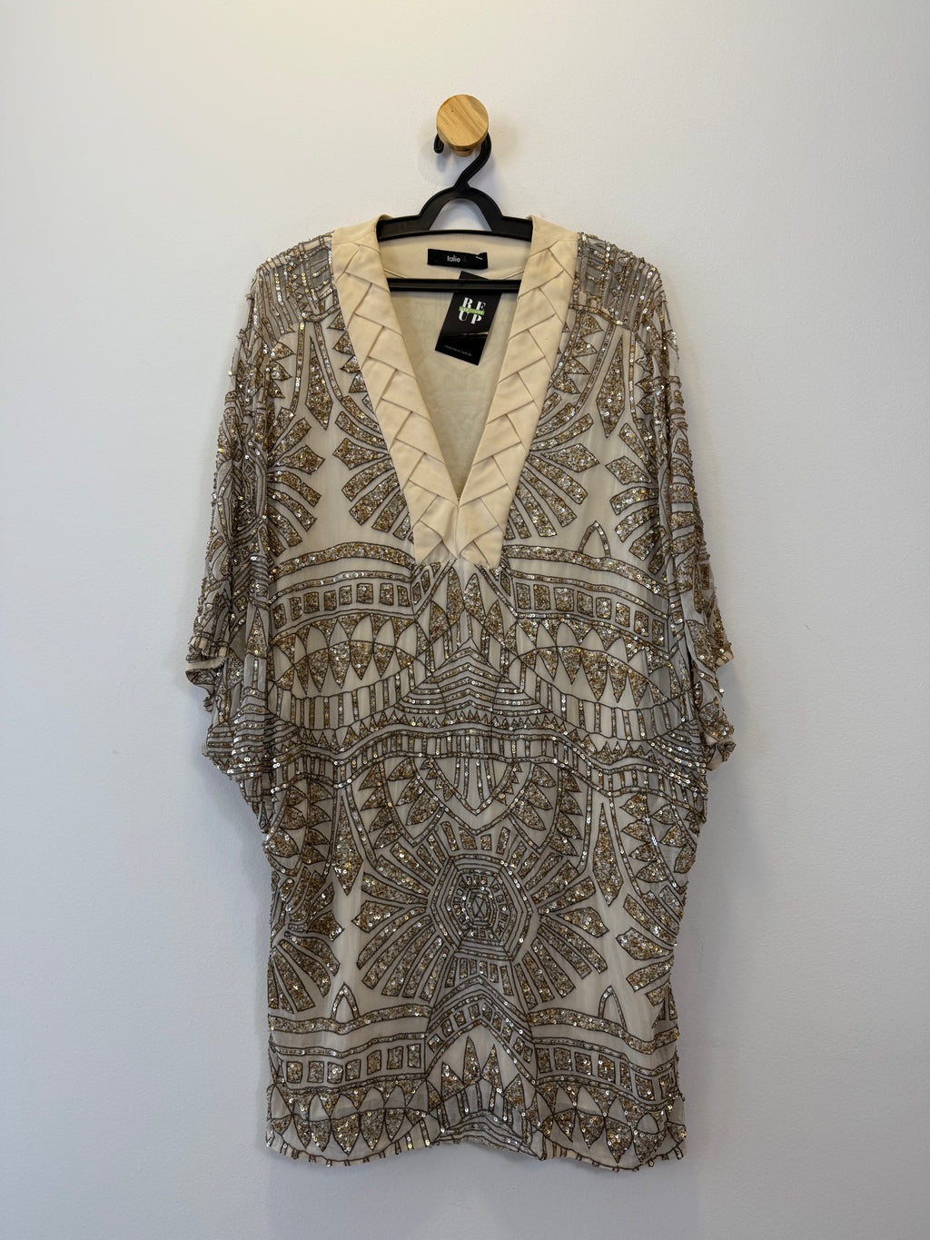 Vestido de Festa Curto Bordado