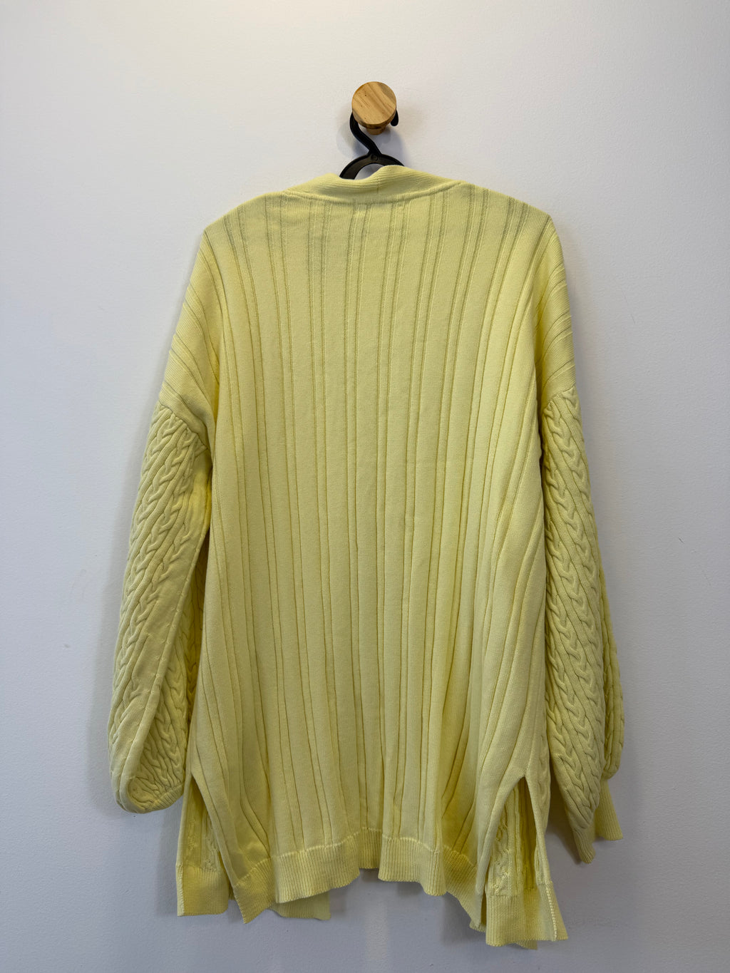 Cardigan Tricot Alongado Amarelo Manteiga