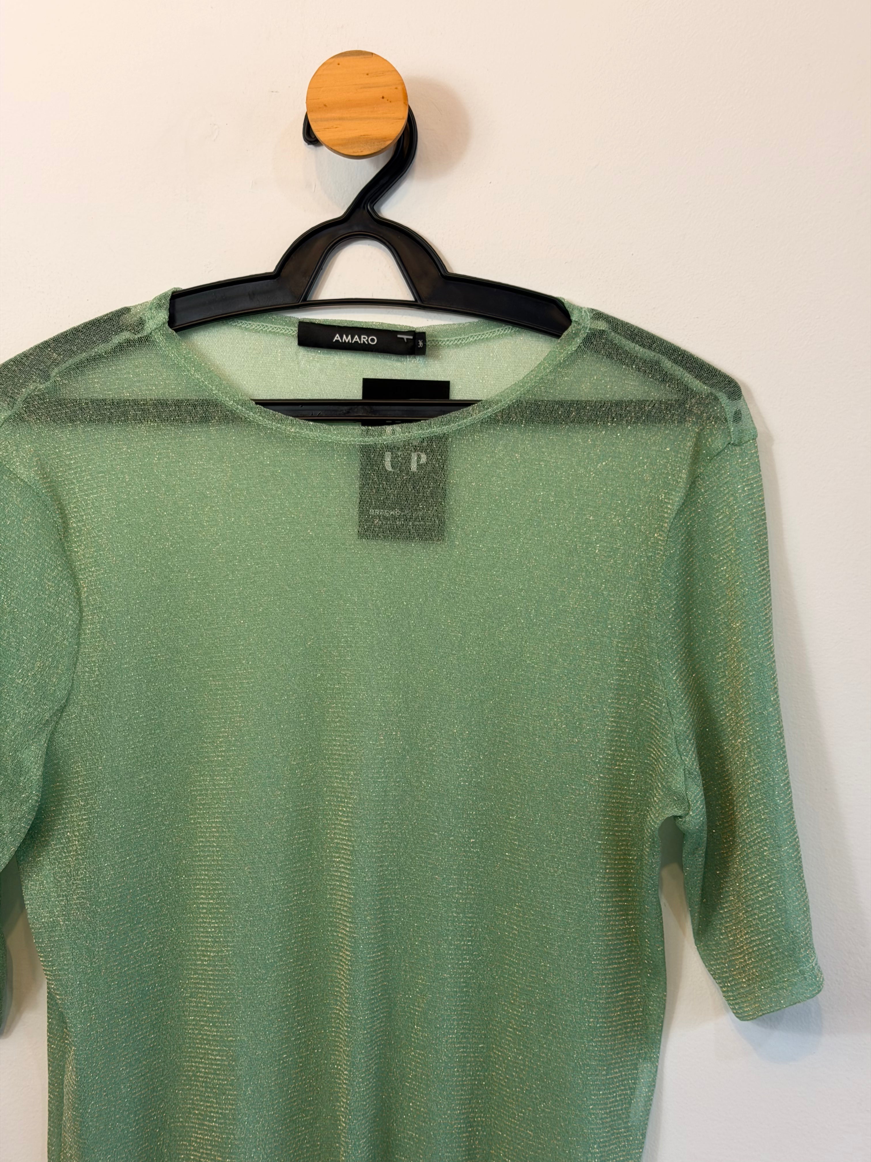 Blusa Verde com Transparência