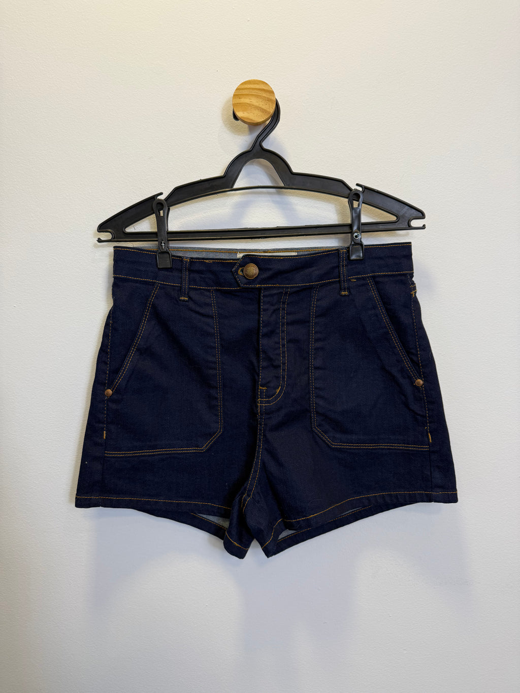 Short Mom Jeans Escuro