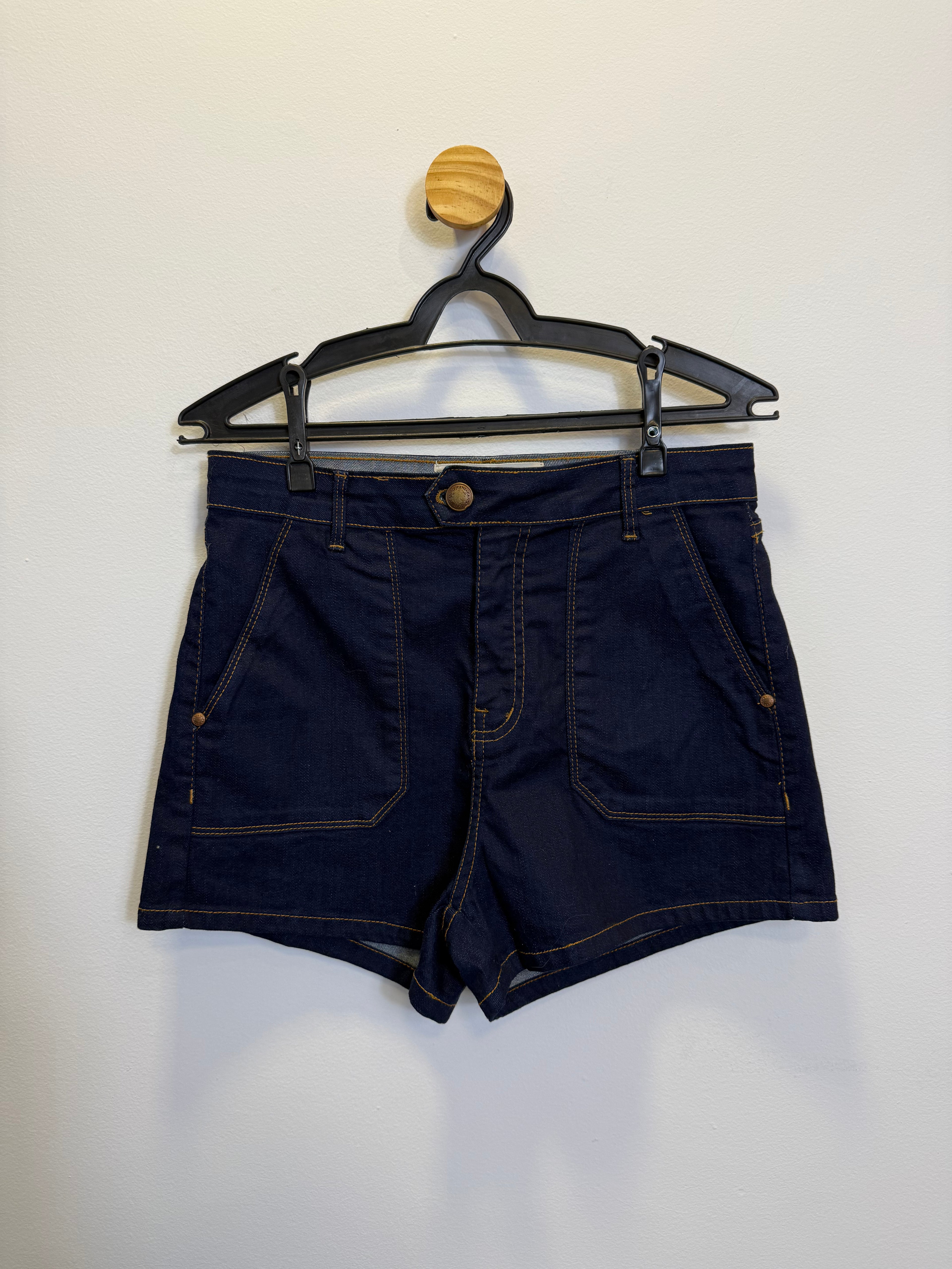 Short Mom Jeans Escuro