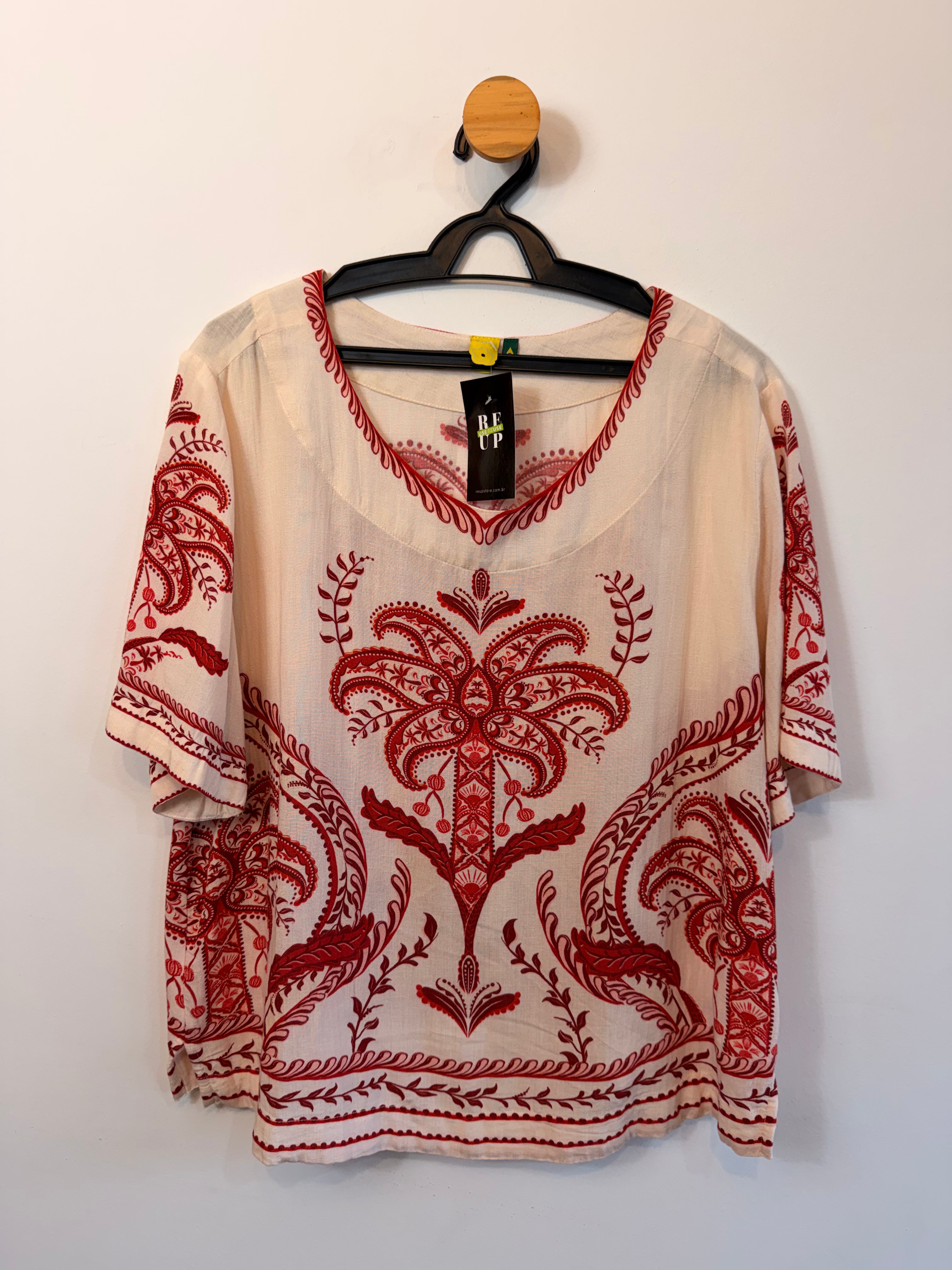 Blusa Estampa Arabesca Farm