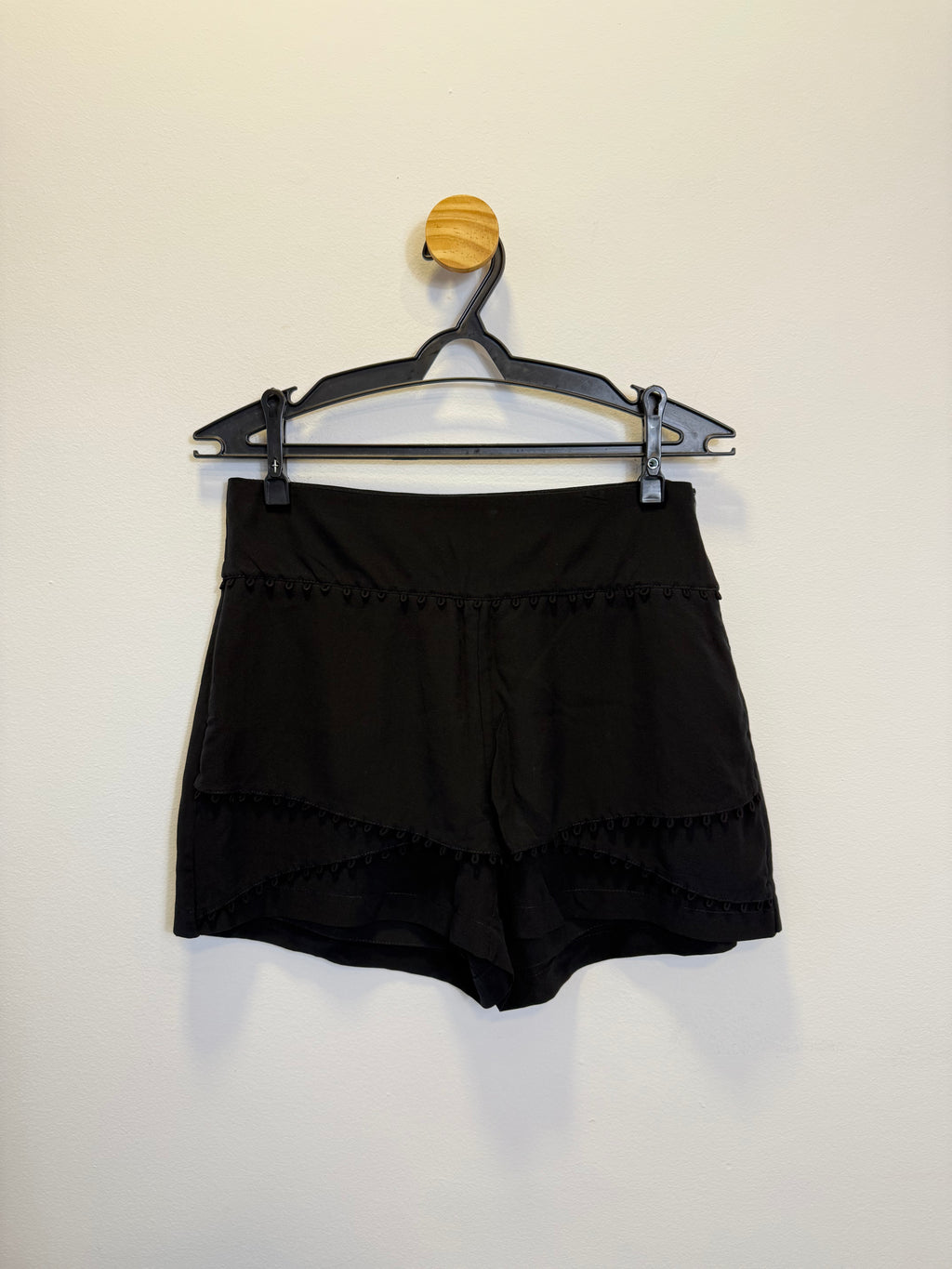 Short em Seda Preta