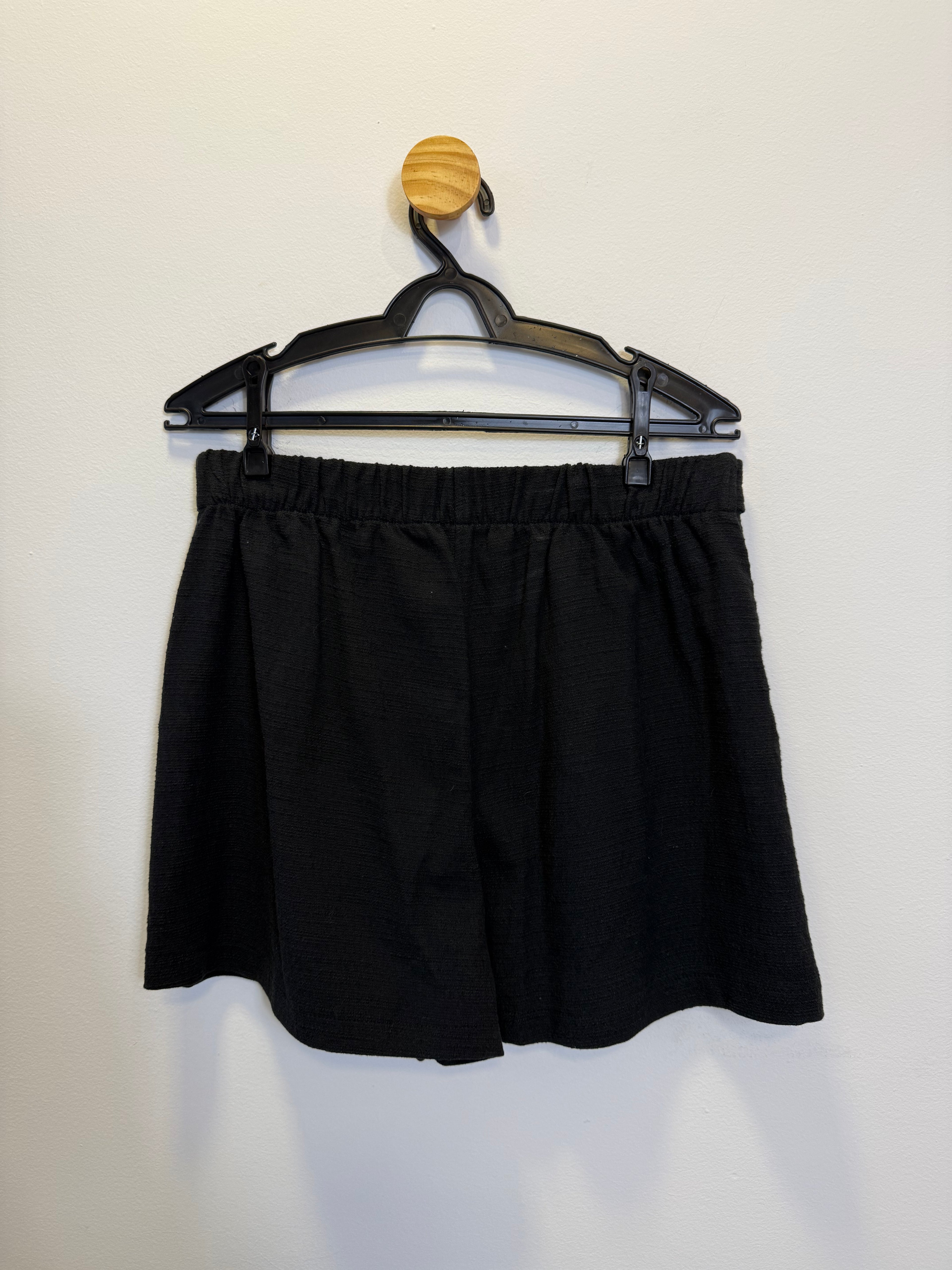 Short em Malha Preto