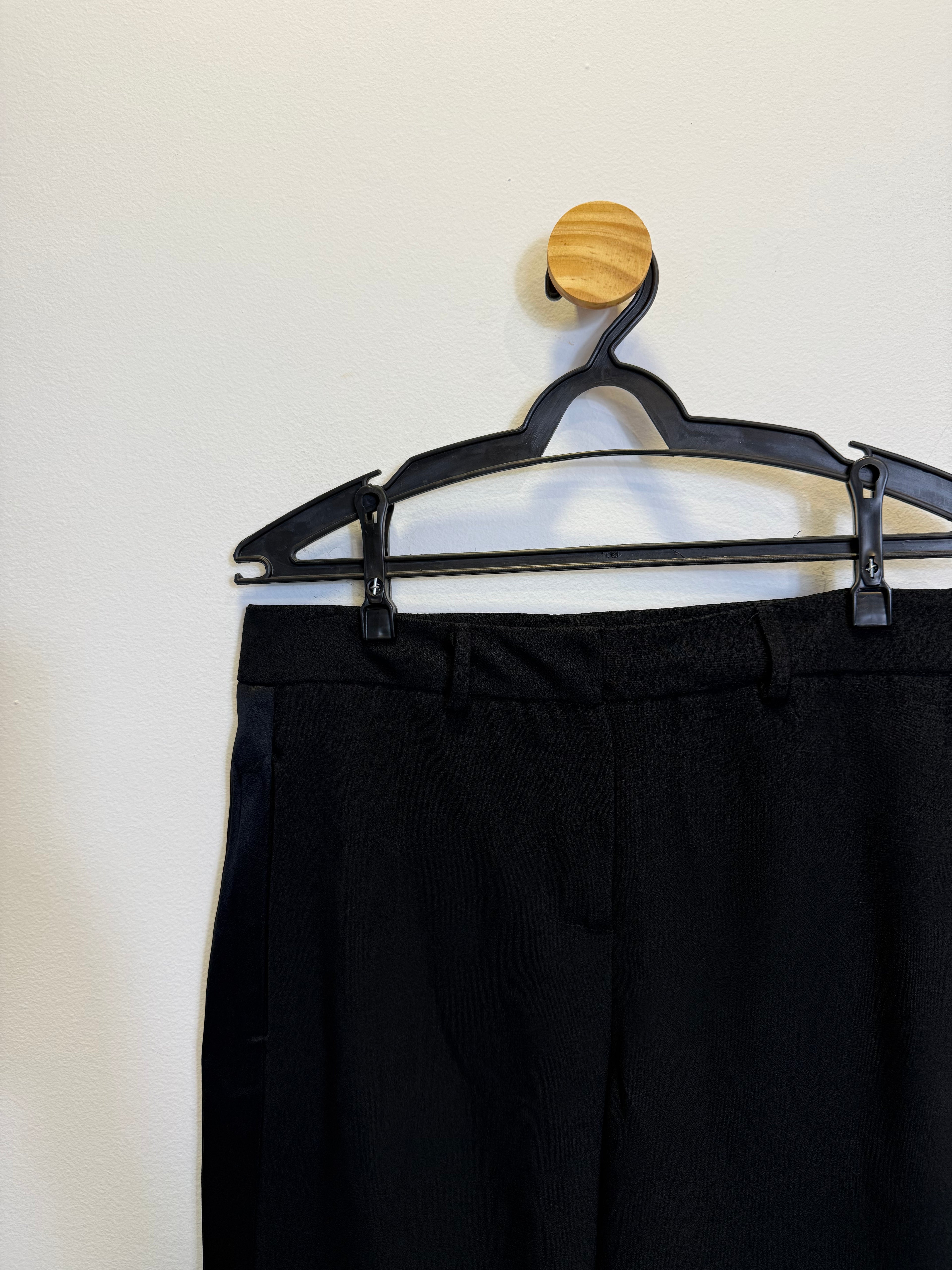 Bermuda Preta Alfaiataria