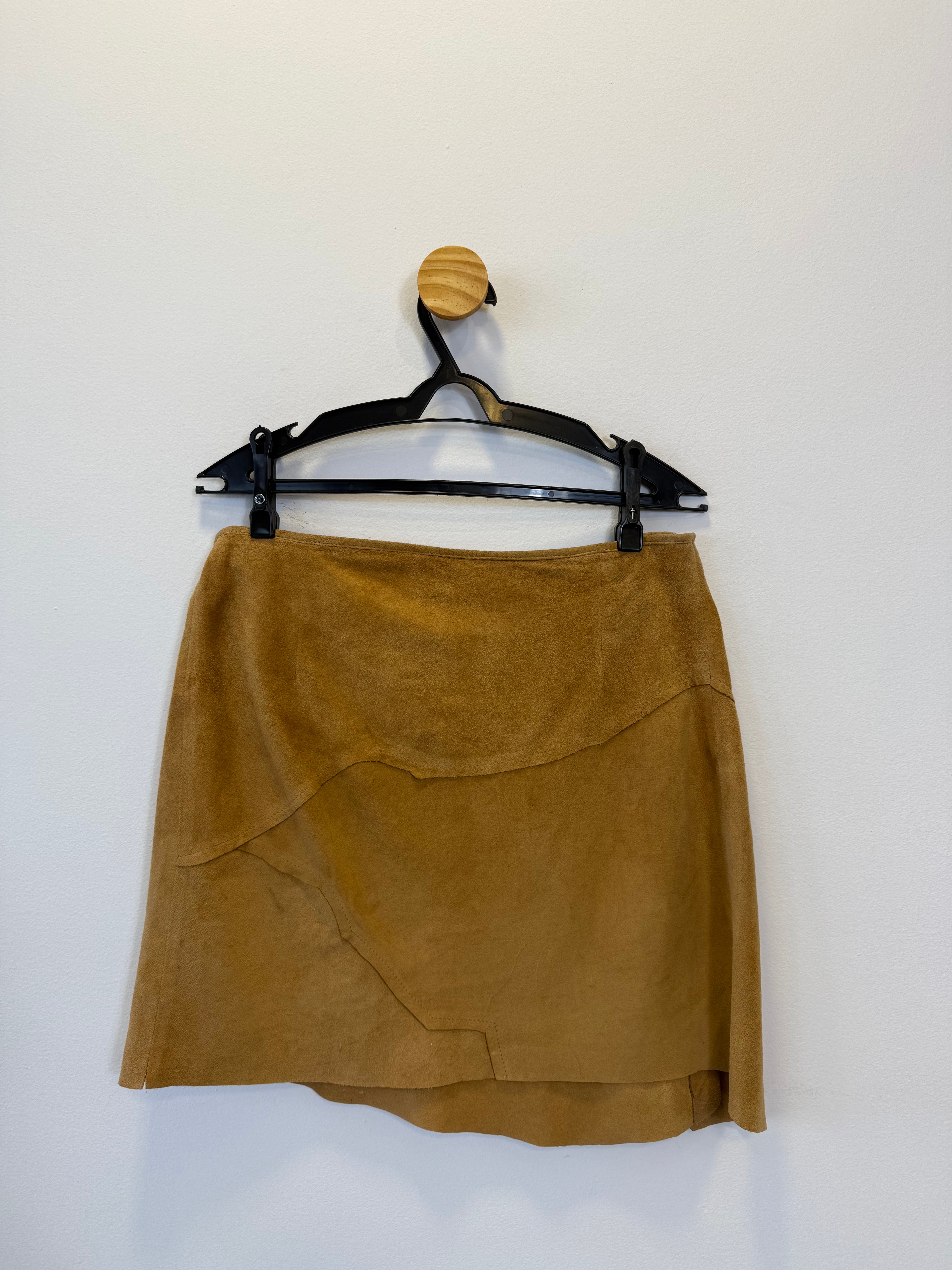 Saia Envelope Camurça Caramelo