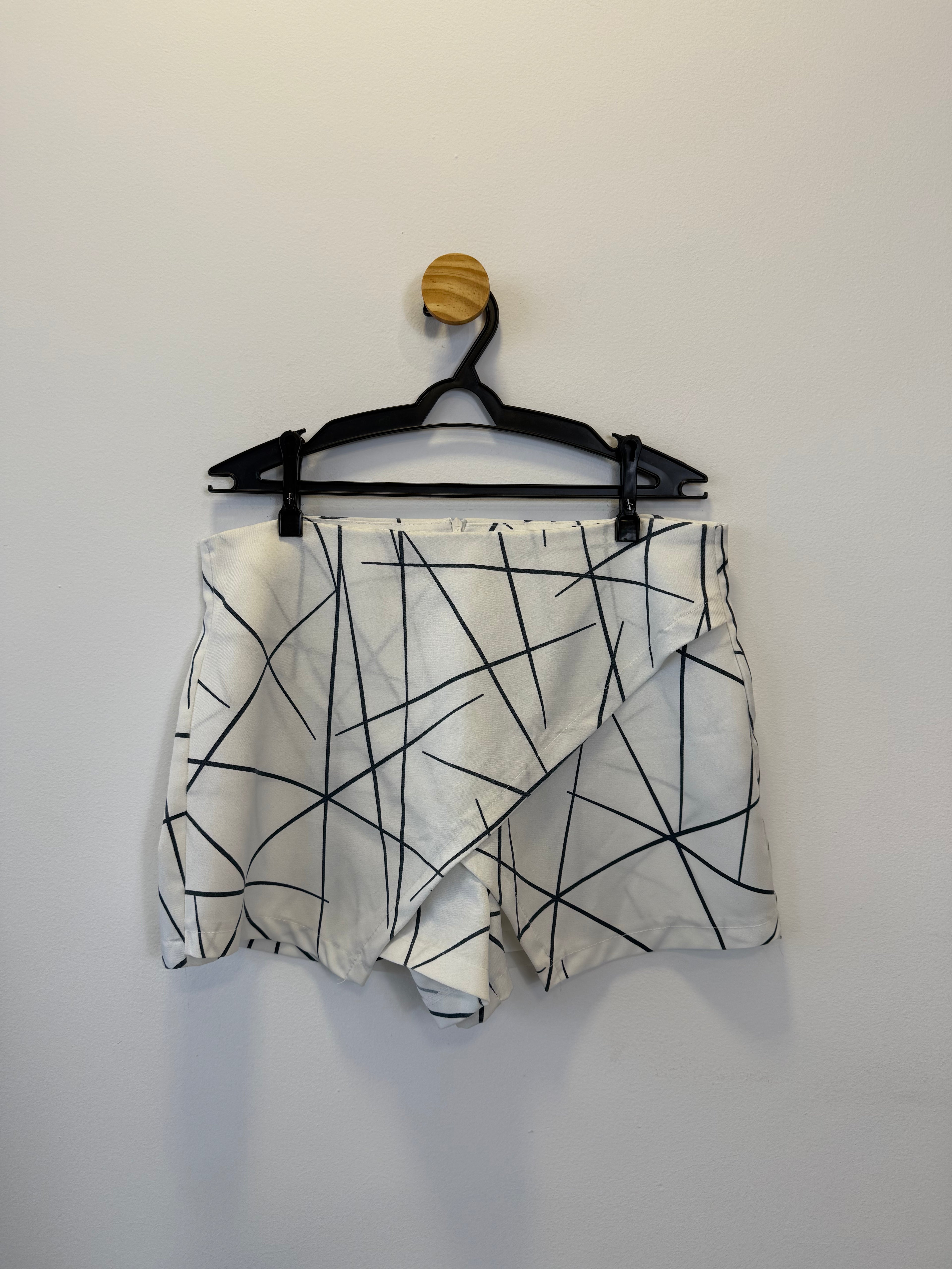 Short Saia Envelope Branco