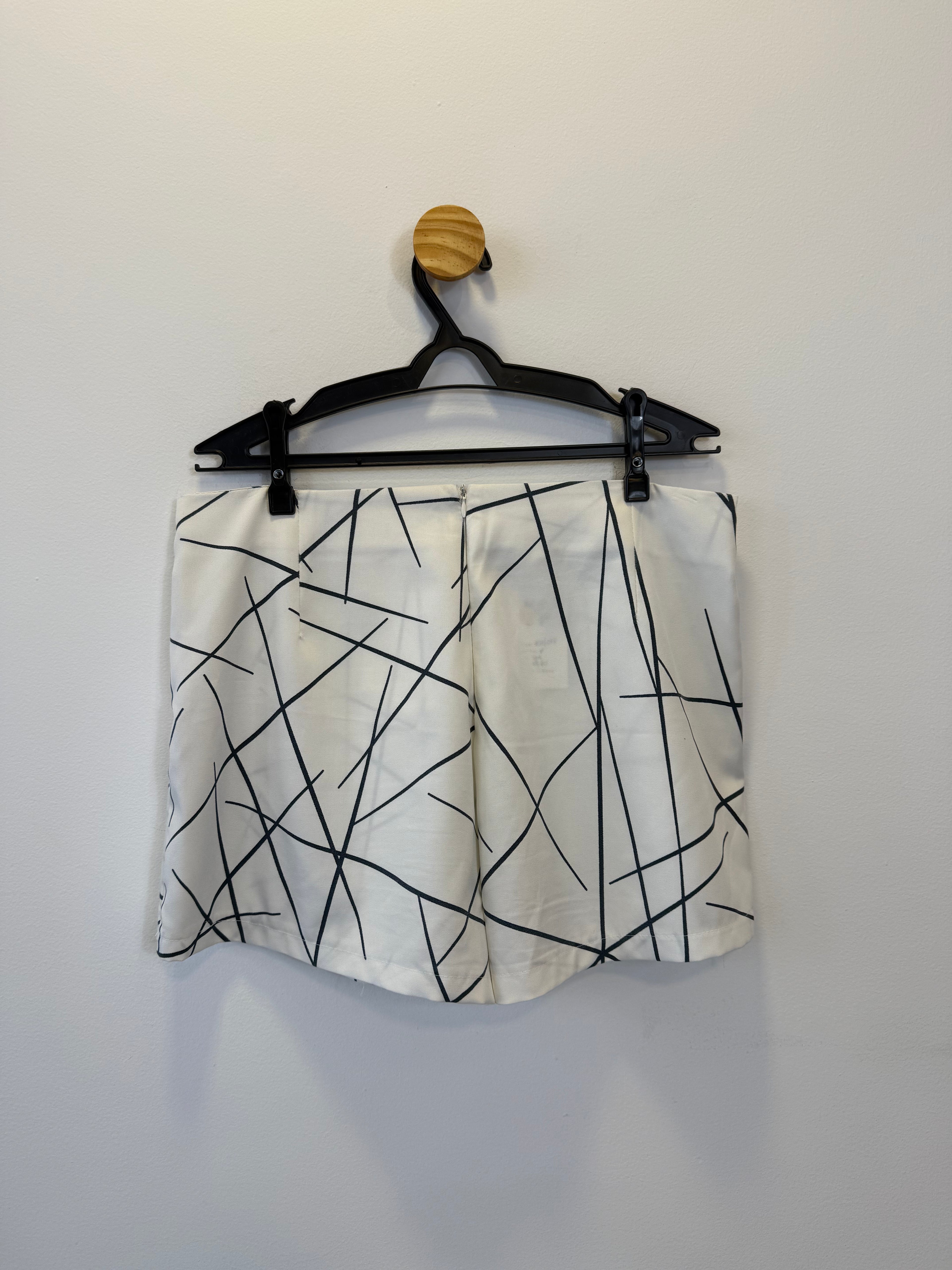 Short Saia Envelope Branco