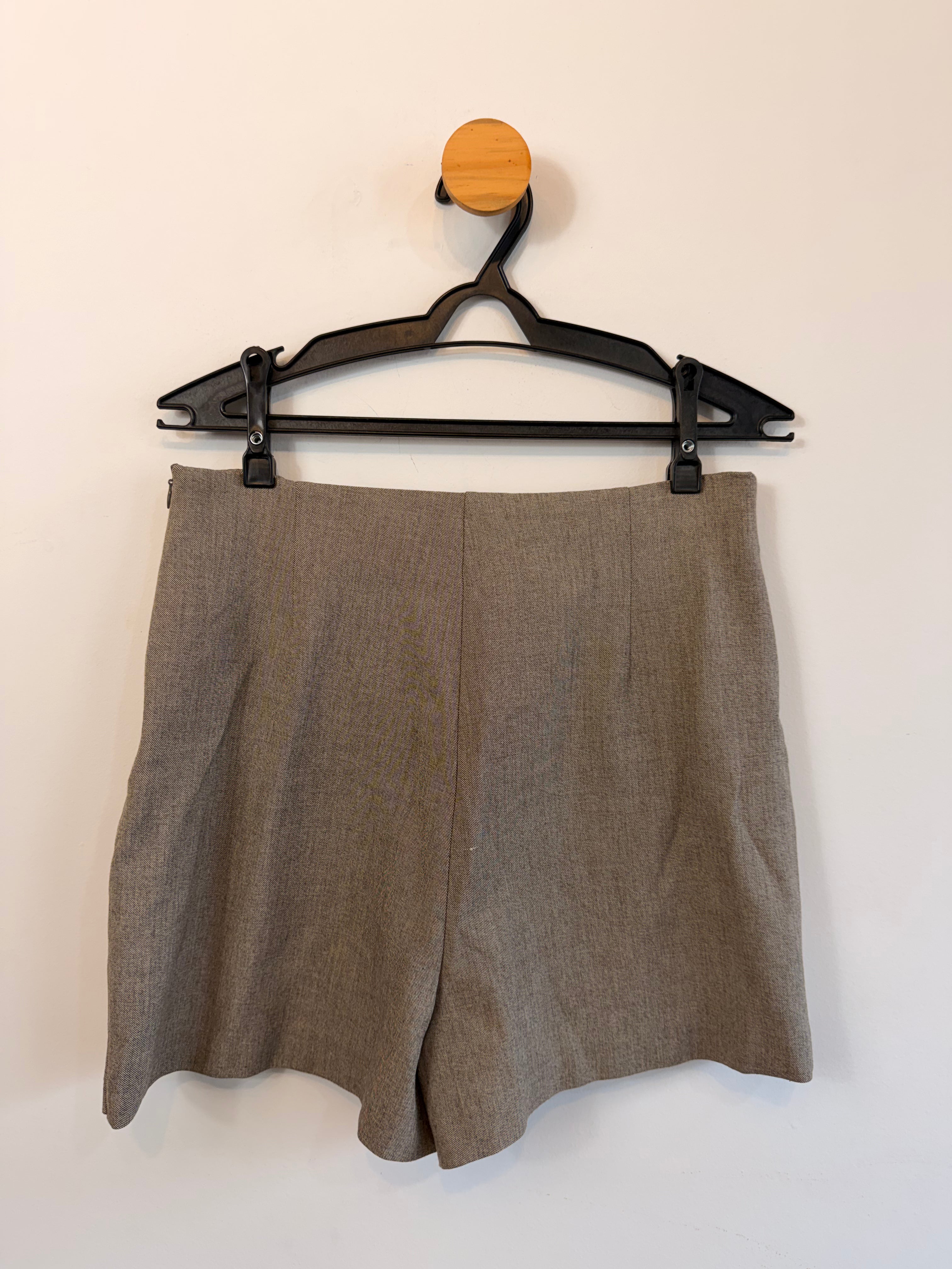 Short Saia Cinza Zara