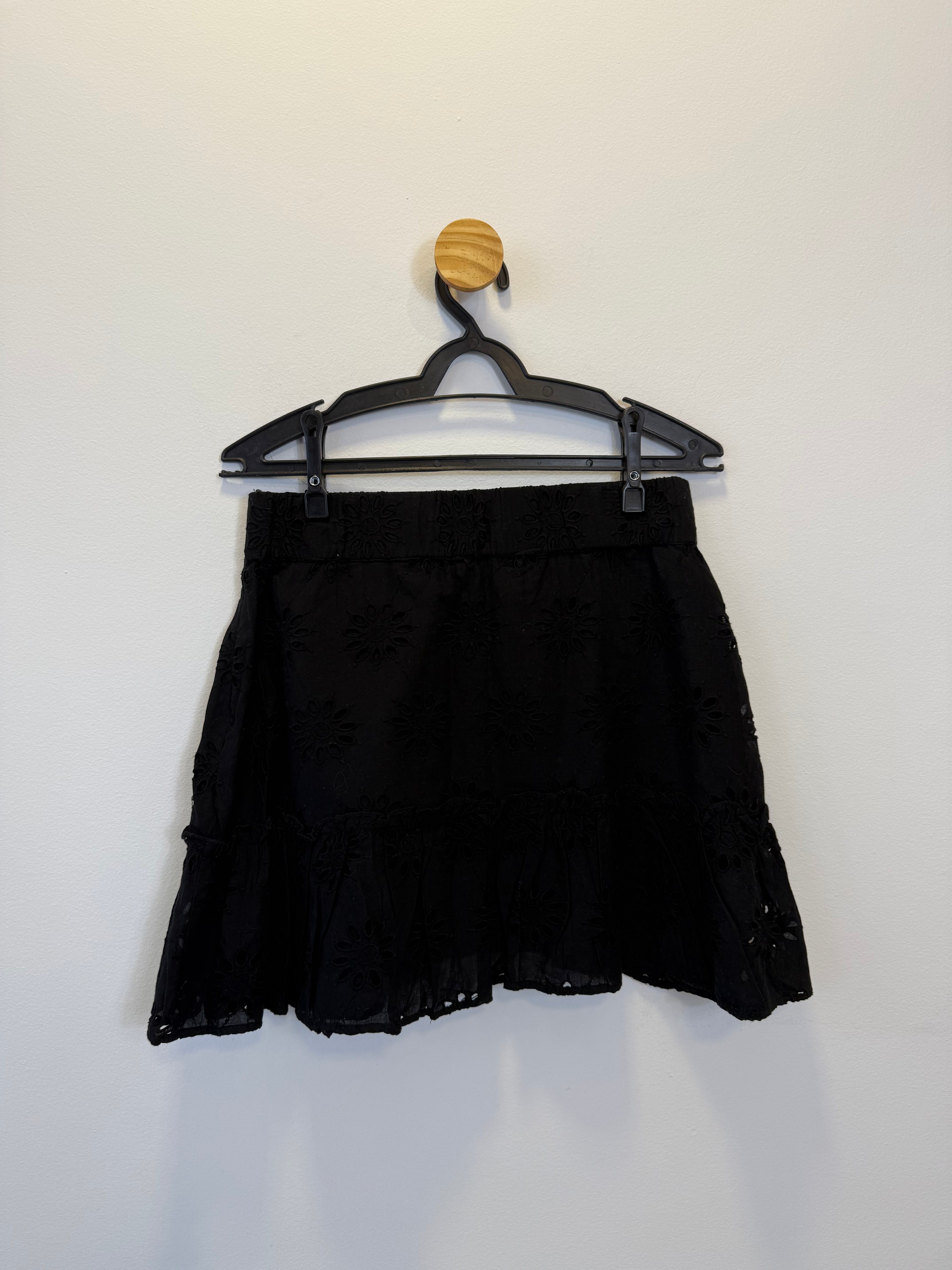Saia Laise Preto Babado