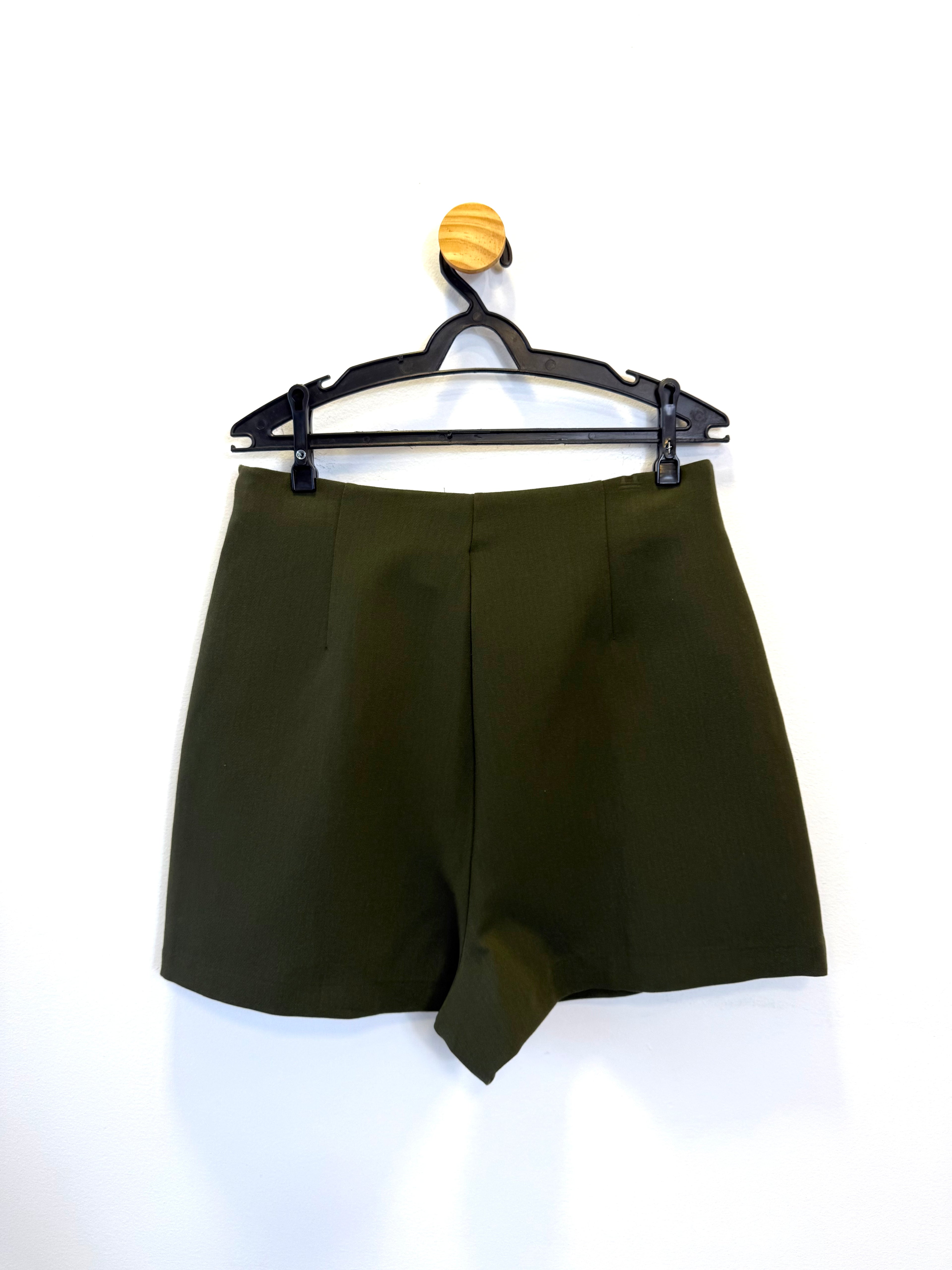 Short Saia Verde Musgo