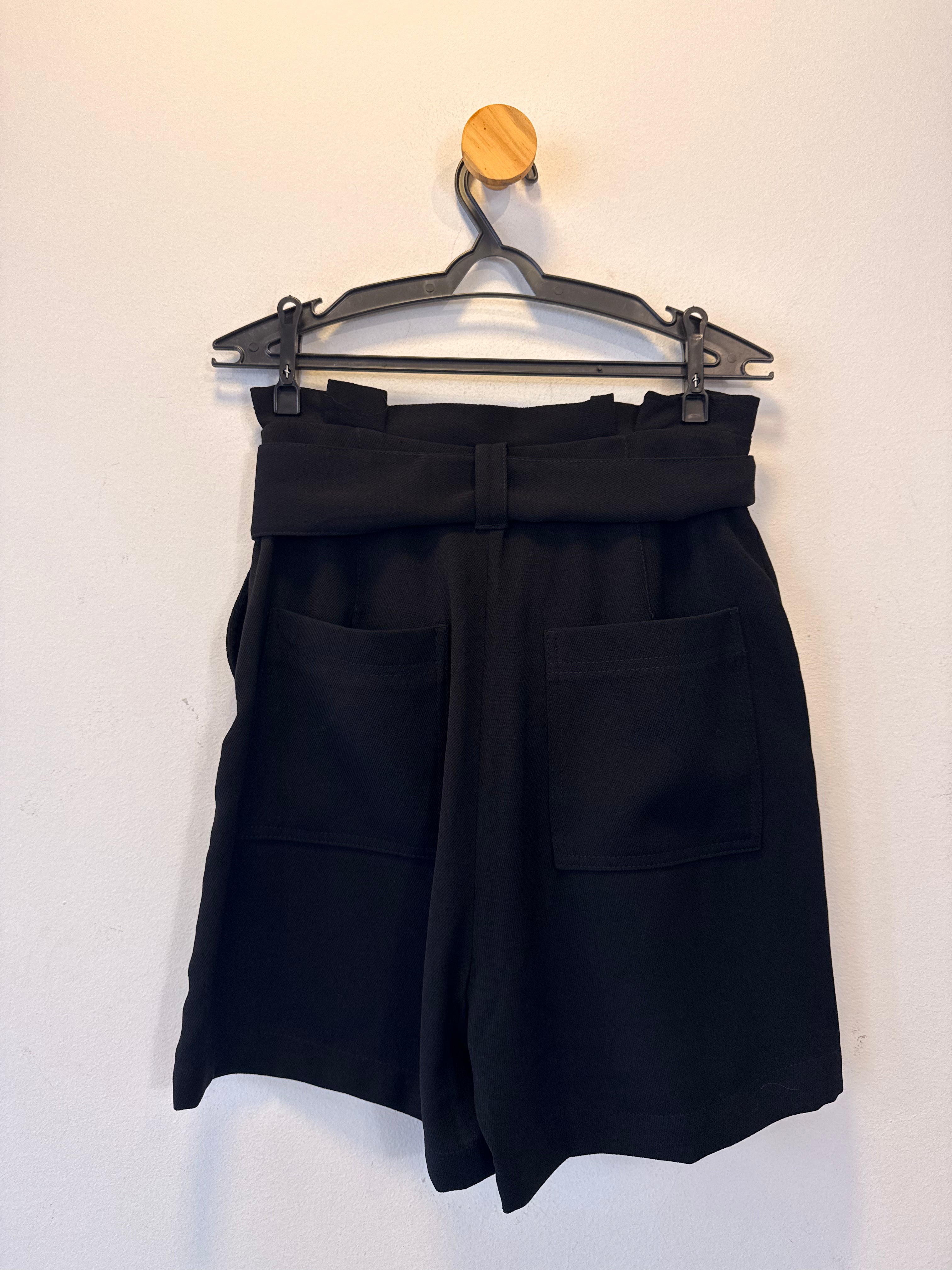 Short Preto Shoulder