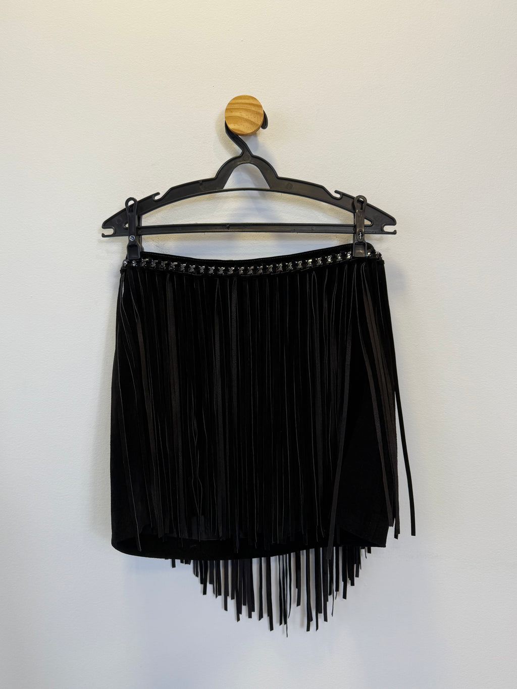 Saia Couro Preto com Franja