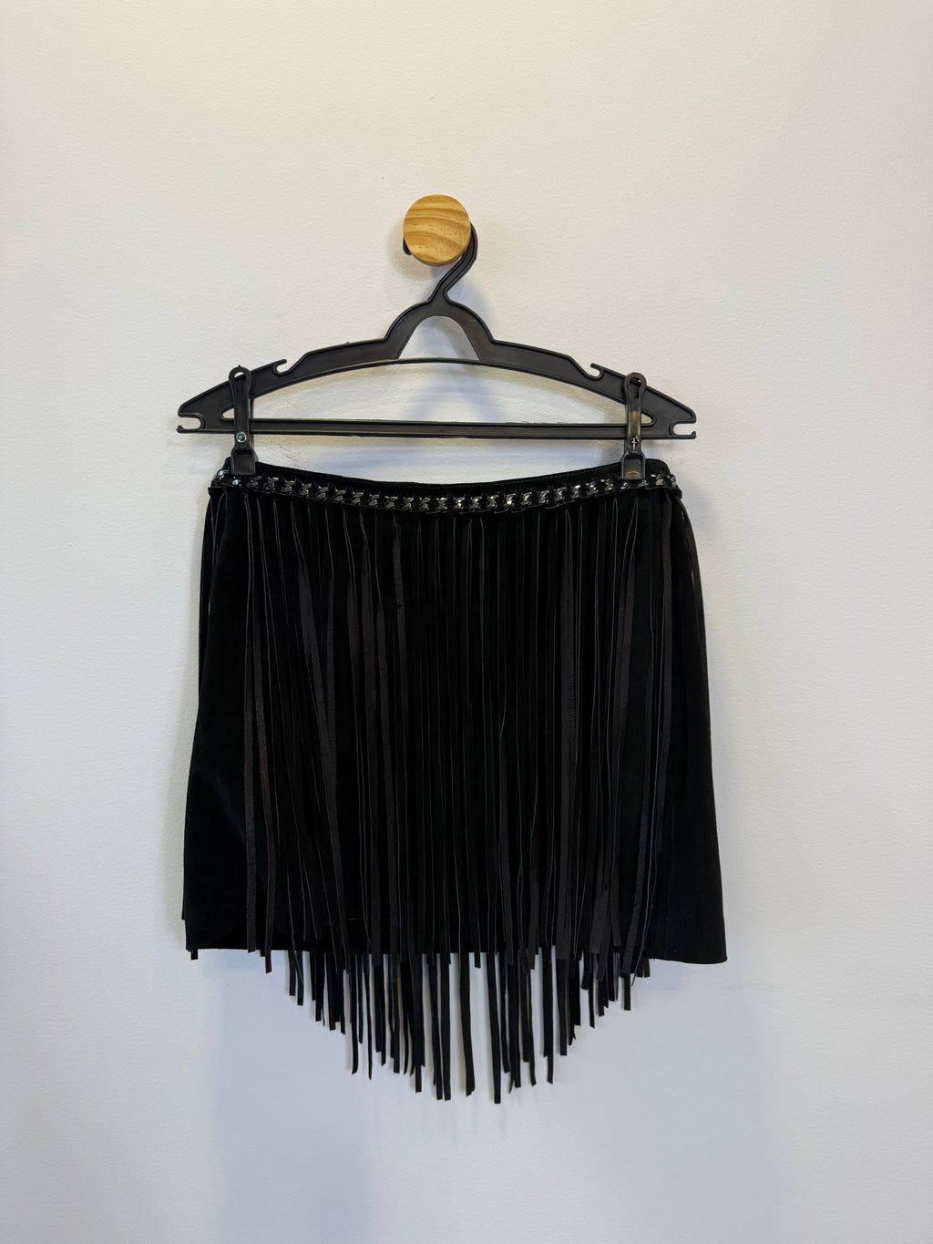 Saia Couro Preto com Franja