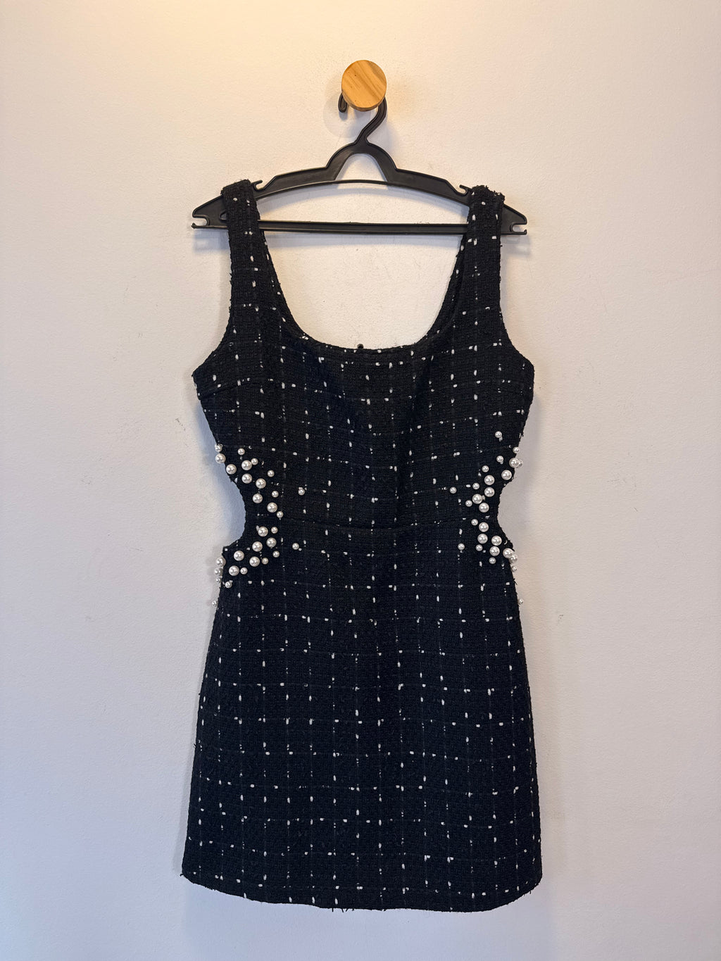 Vestido com Pérolas Bordadas