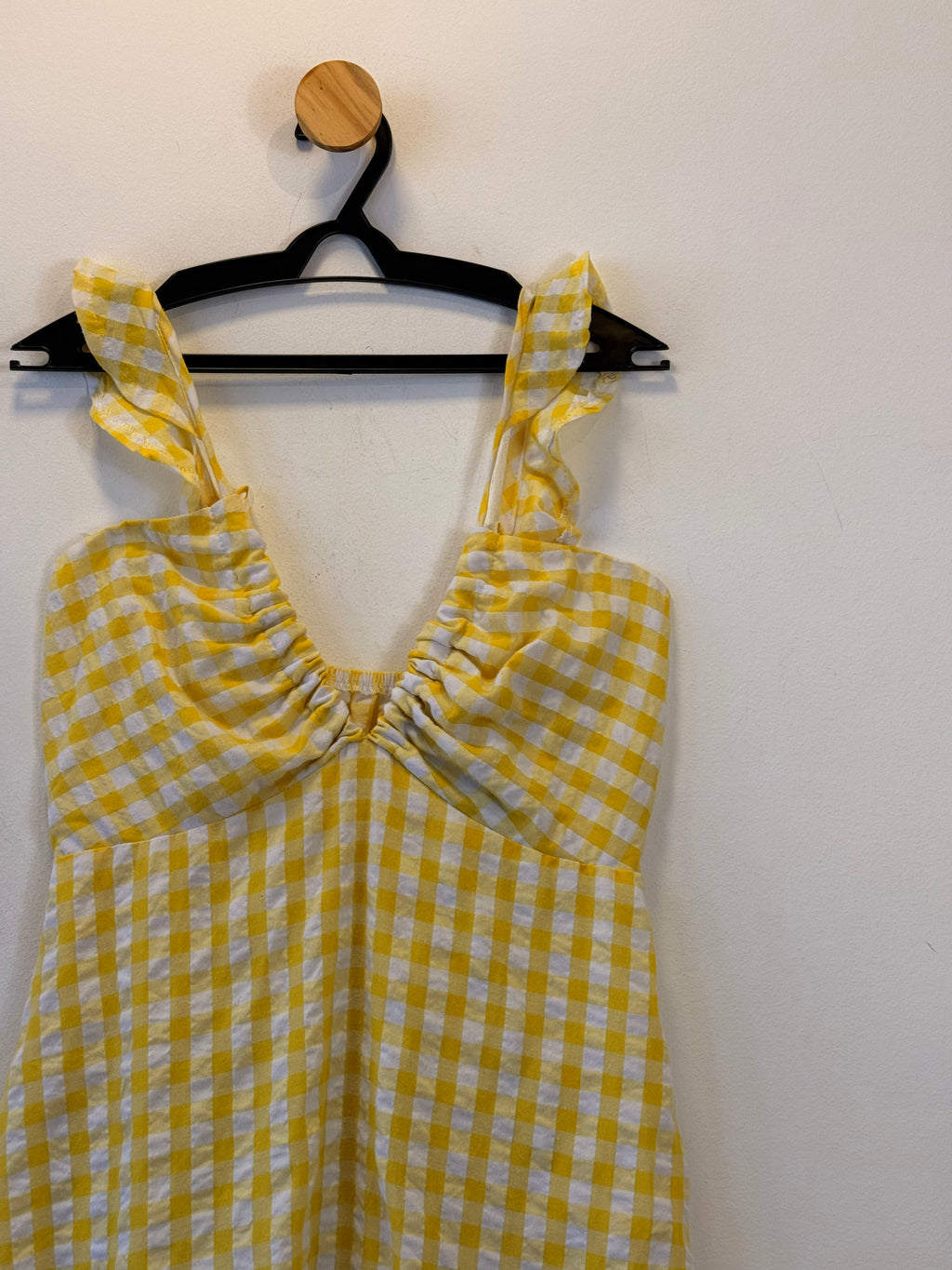 Vestido Amarelo com Estampa Xadrez