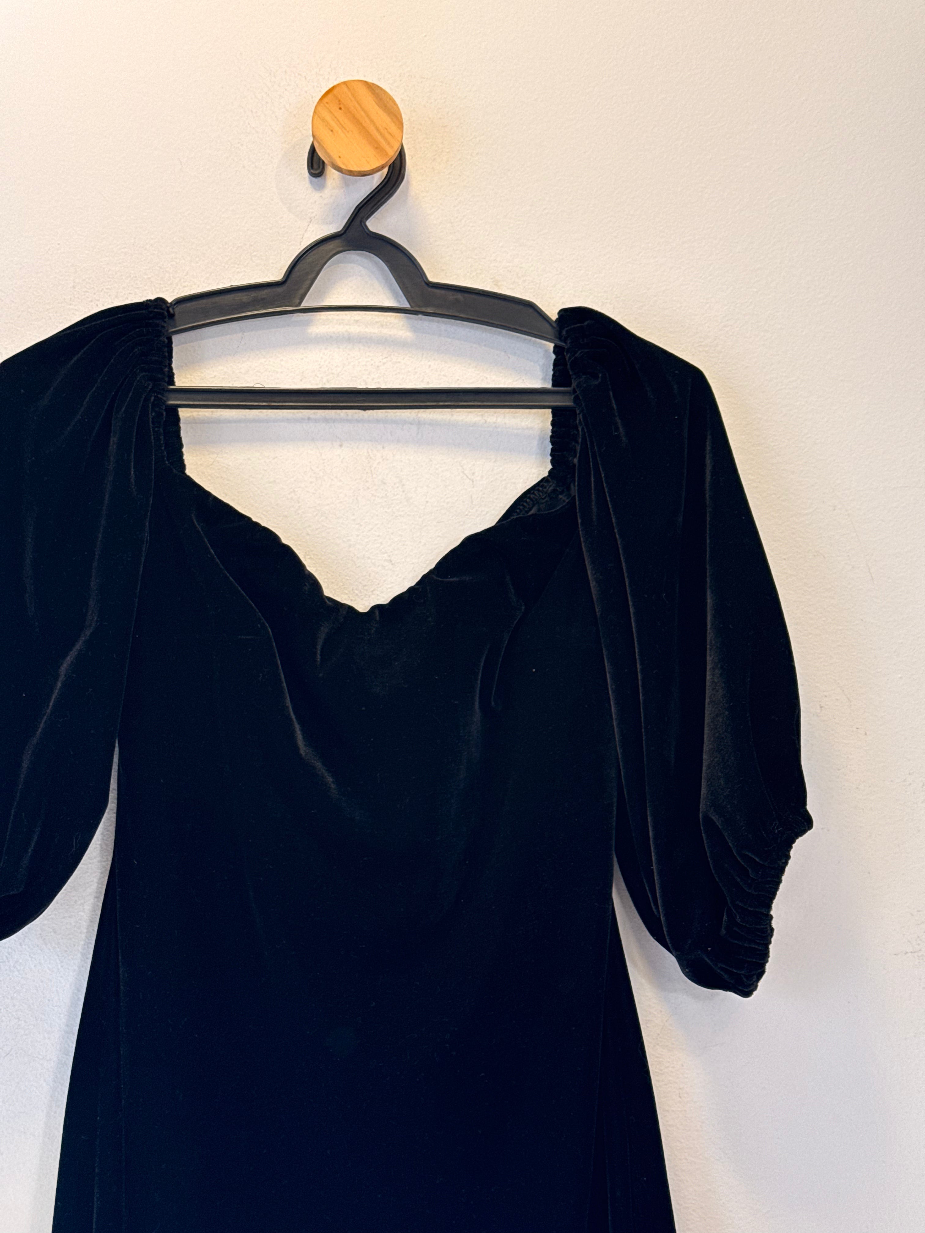 Vestido Preto Lez a Lez