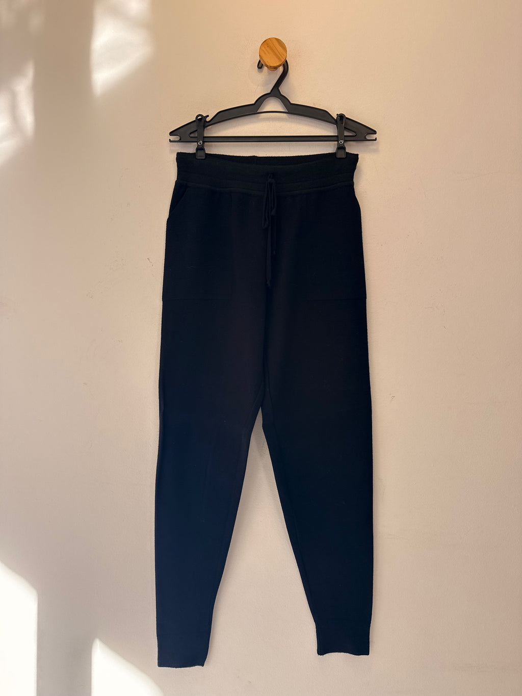 Calça Preta em Malha Max Maria