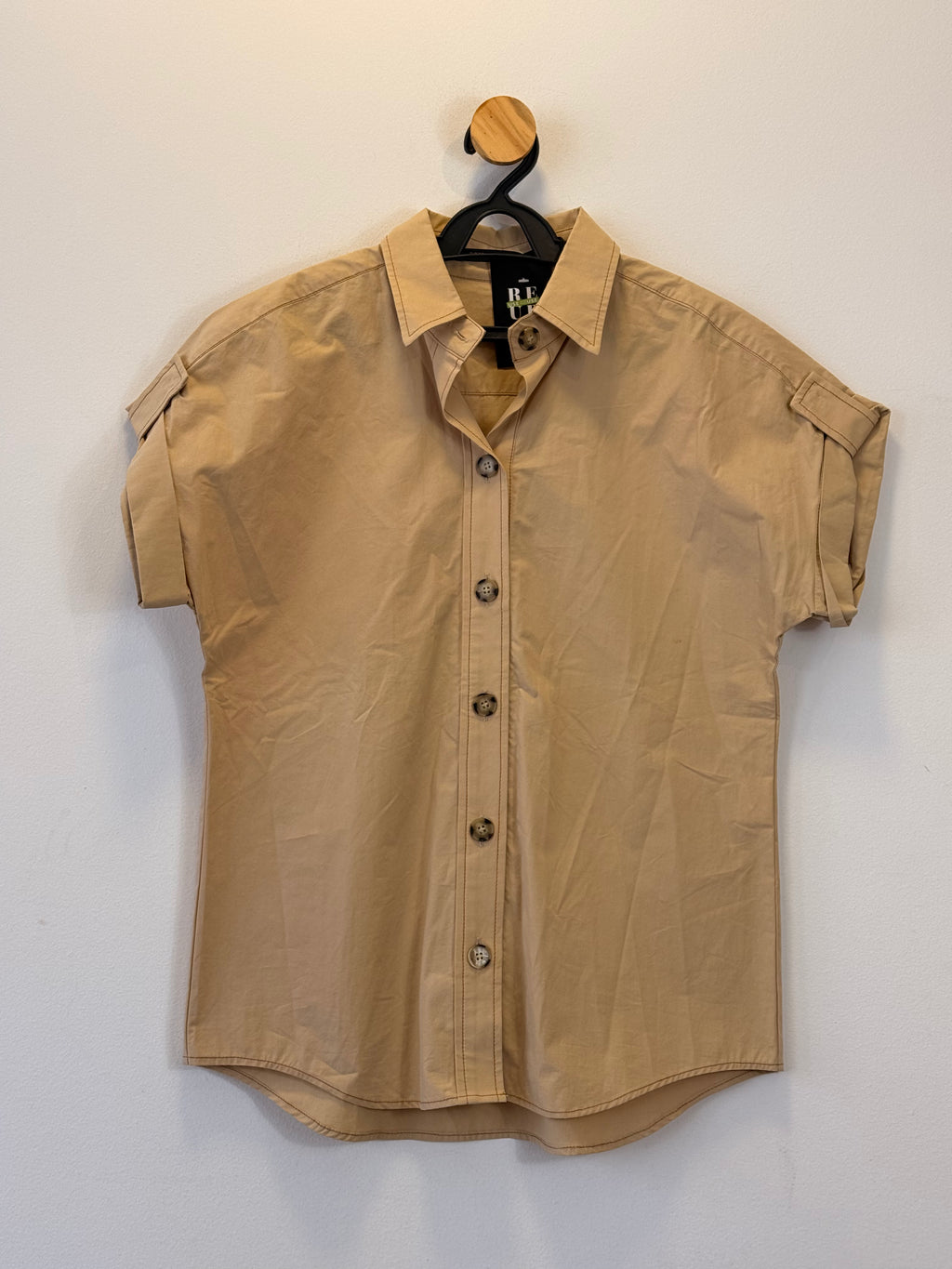 Camisa Bege Manga Curta