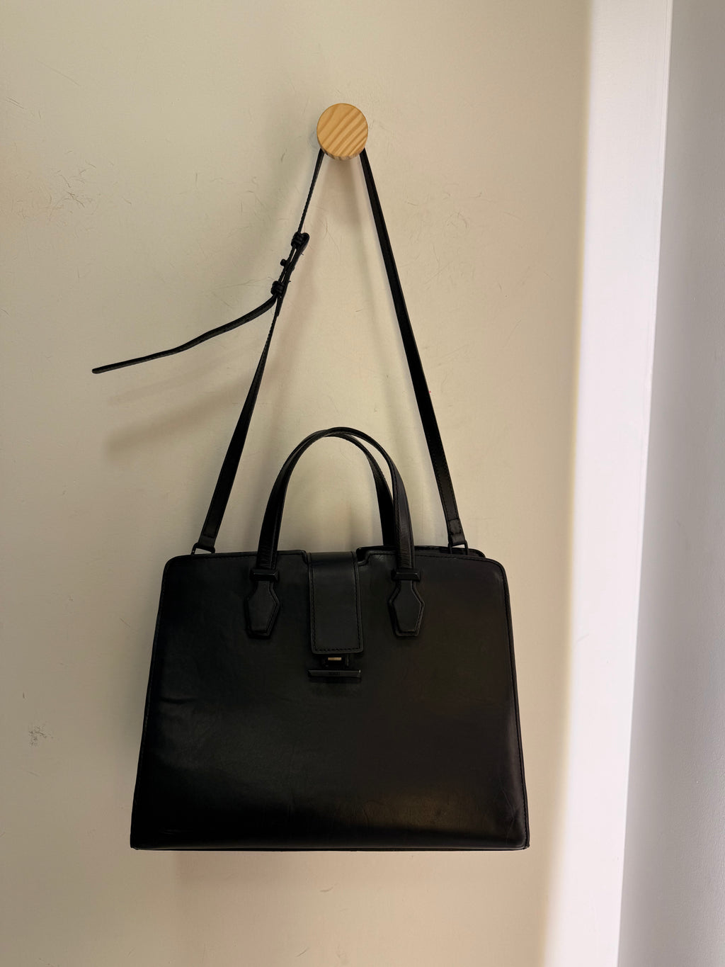 Bolsa Preta Schutz