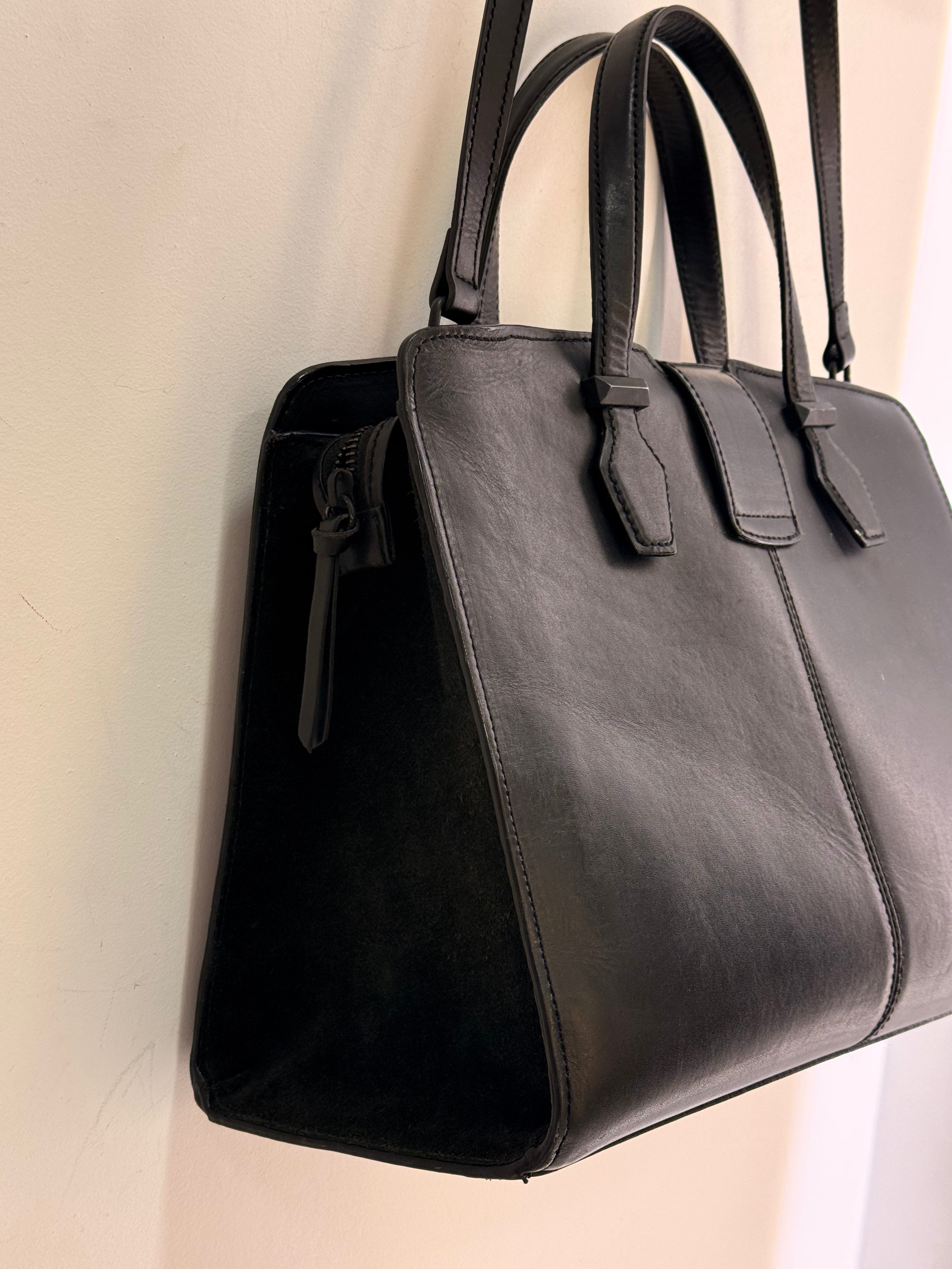 Bolsa Preta Schutz
