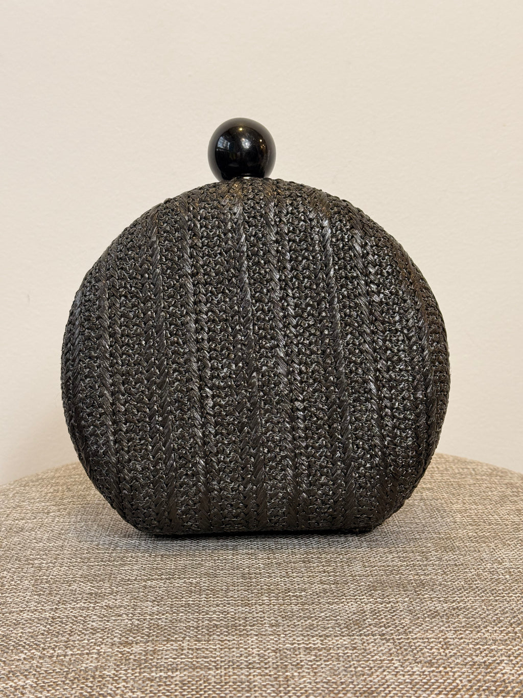 Bolsa Clutch texturiada Preta
