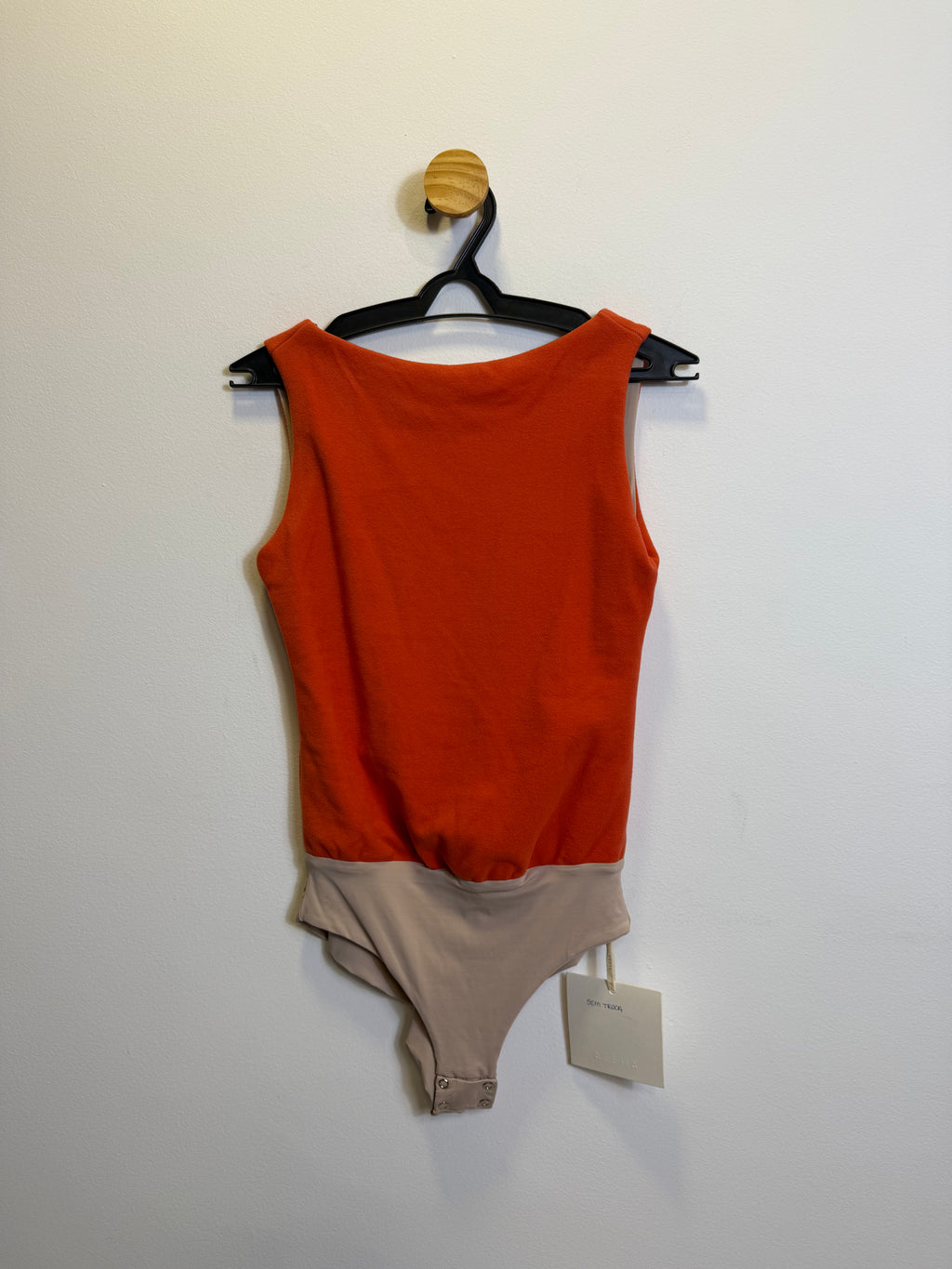Body Laranja Decote V