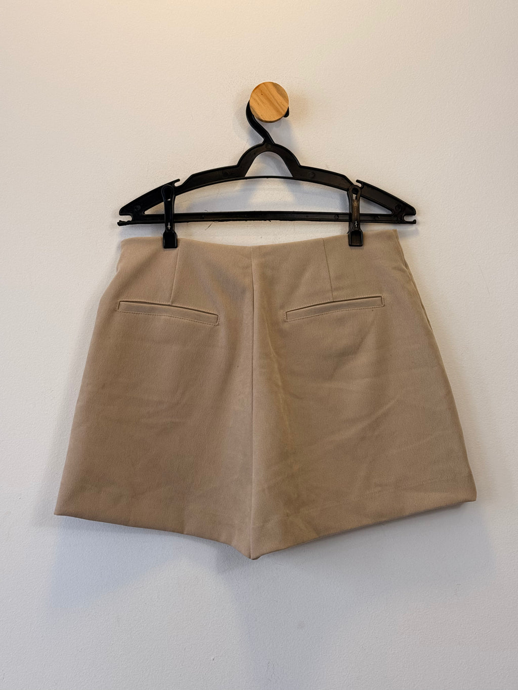 Short Saia Bege