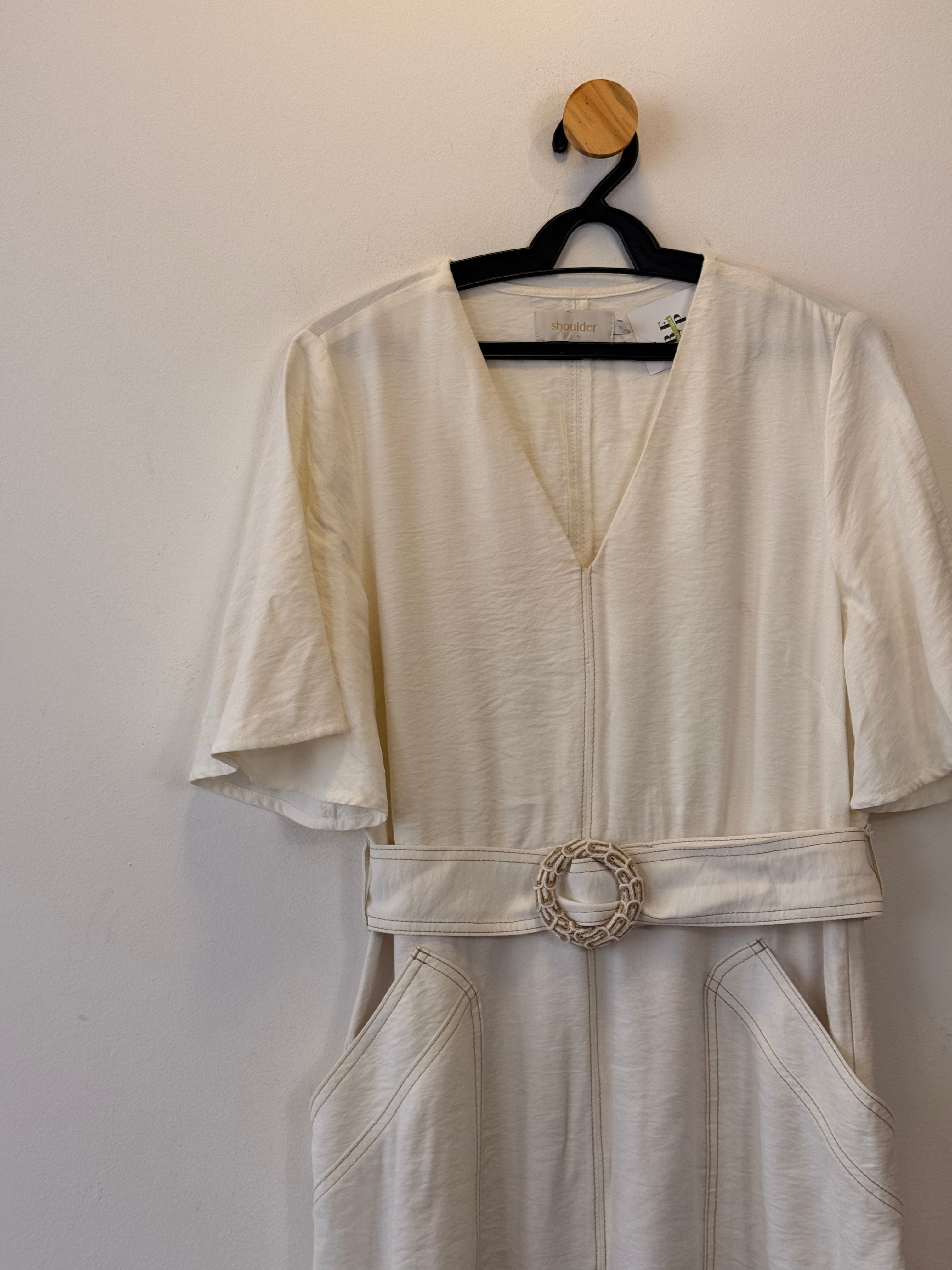 Vestido Branco Shoulder