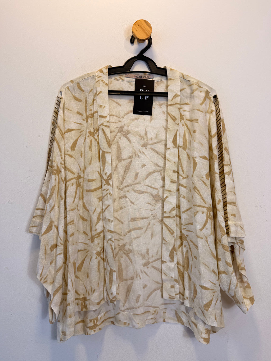 Kimono Shoulder