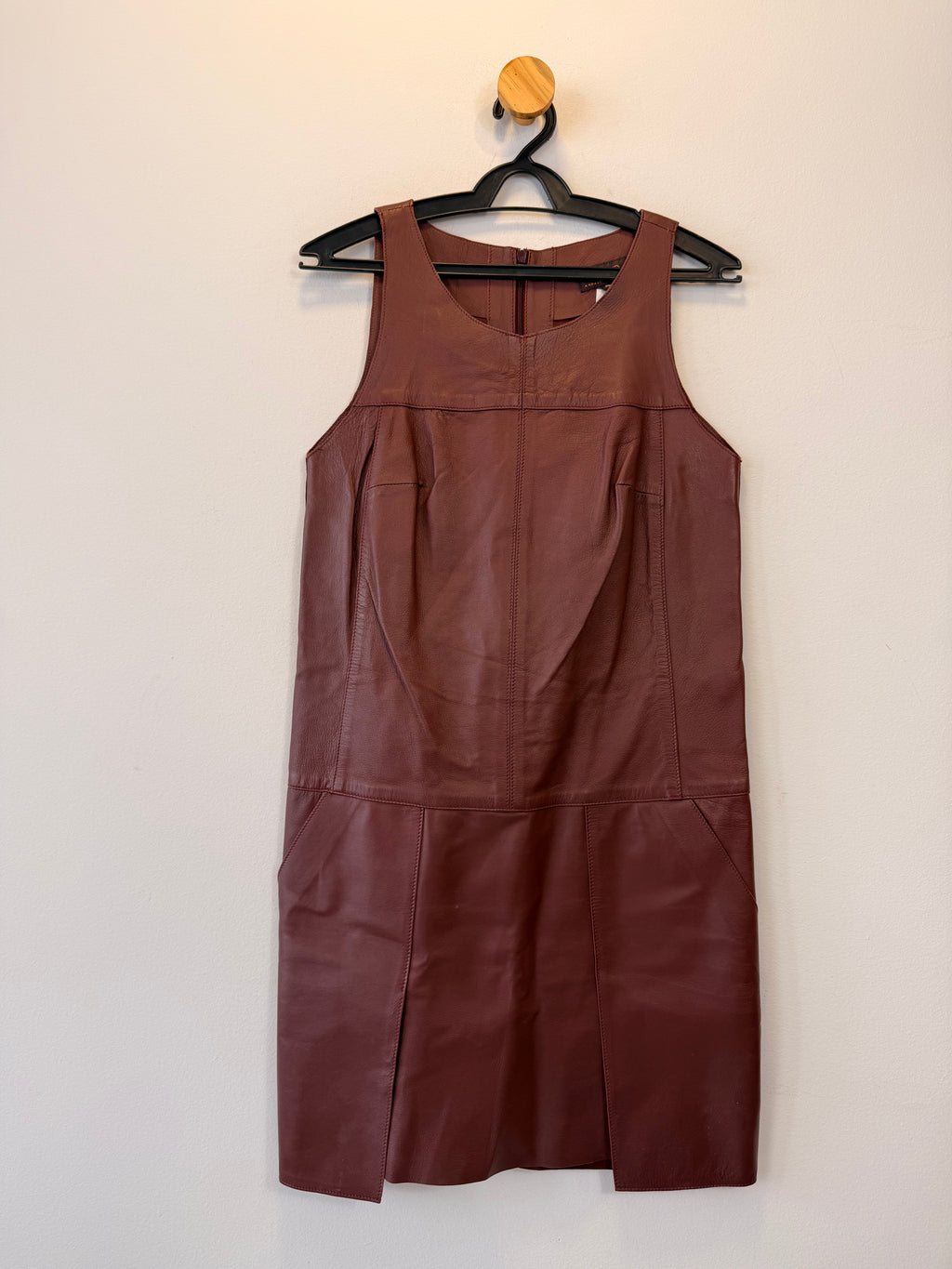 Vestido A. Brand Couro